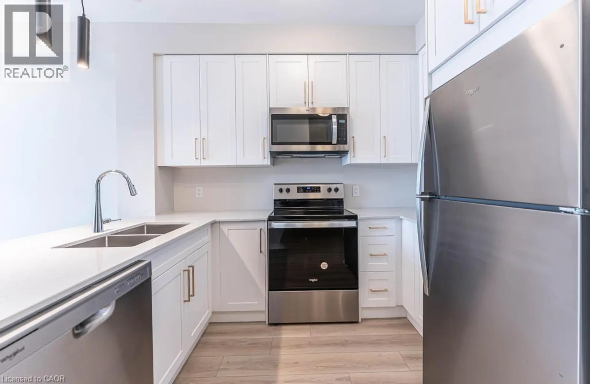 #104 120 SPRINGVALLEY CRESCENT - Image 9