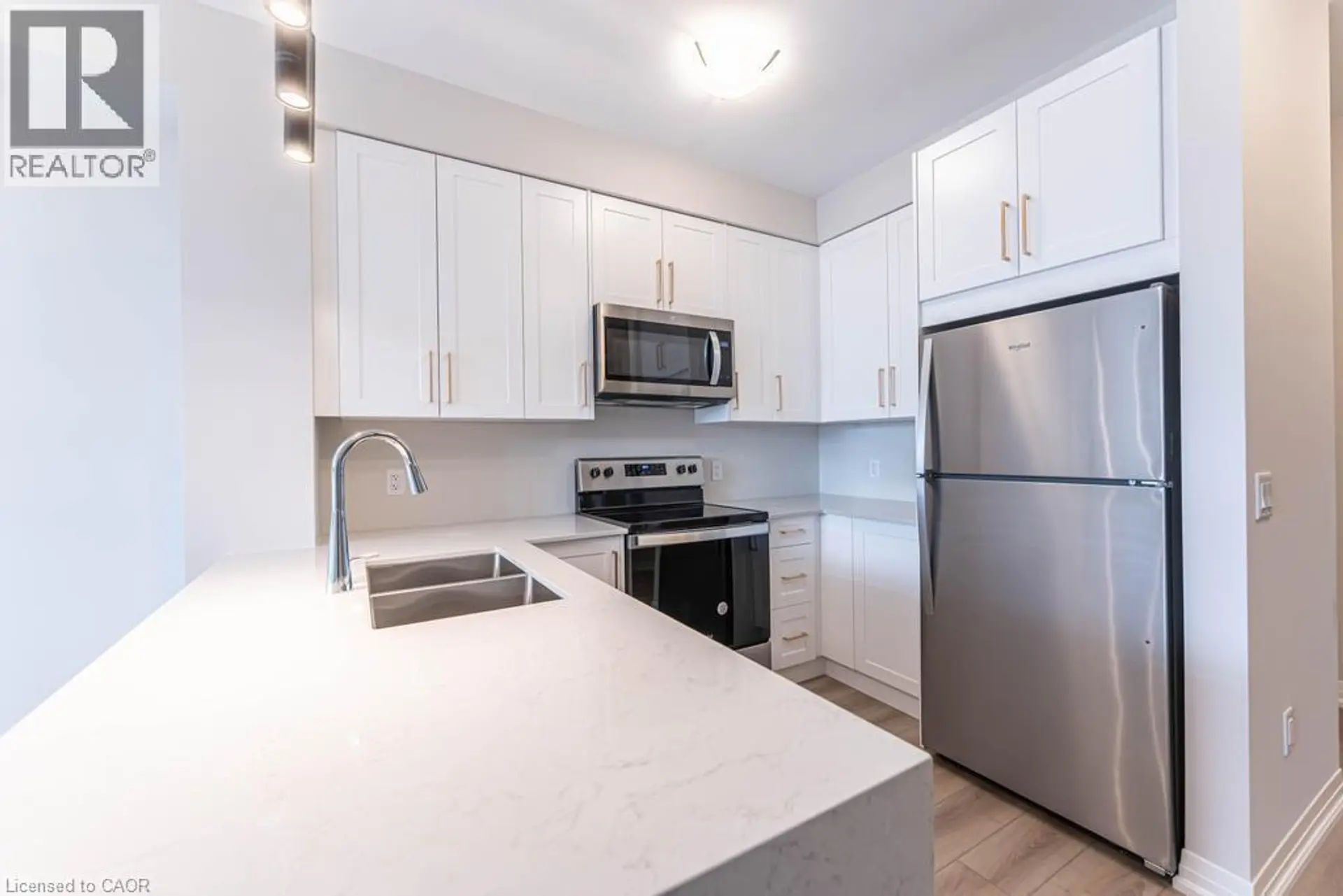 #104 120 SPRINGVALLEY CRESCENT - Image 10