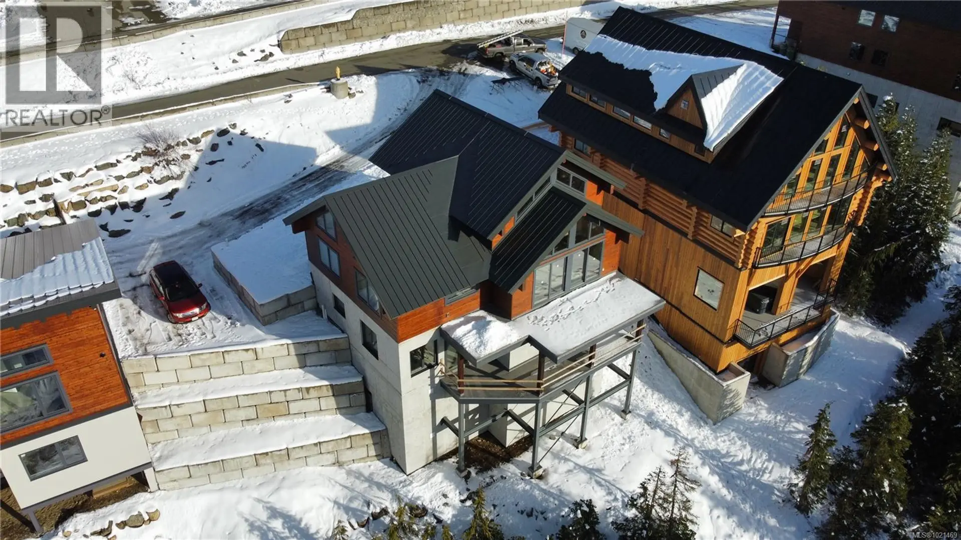 Property at 665 ARROWSMITH RIDGE, Courtenay, BC