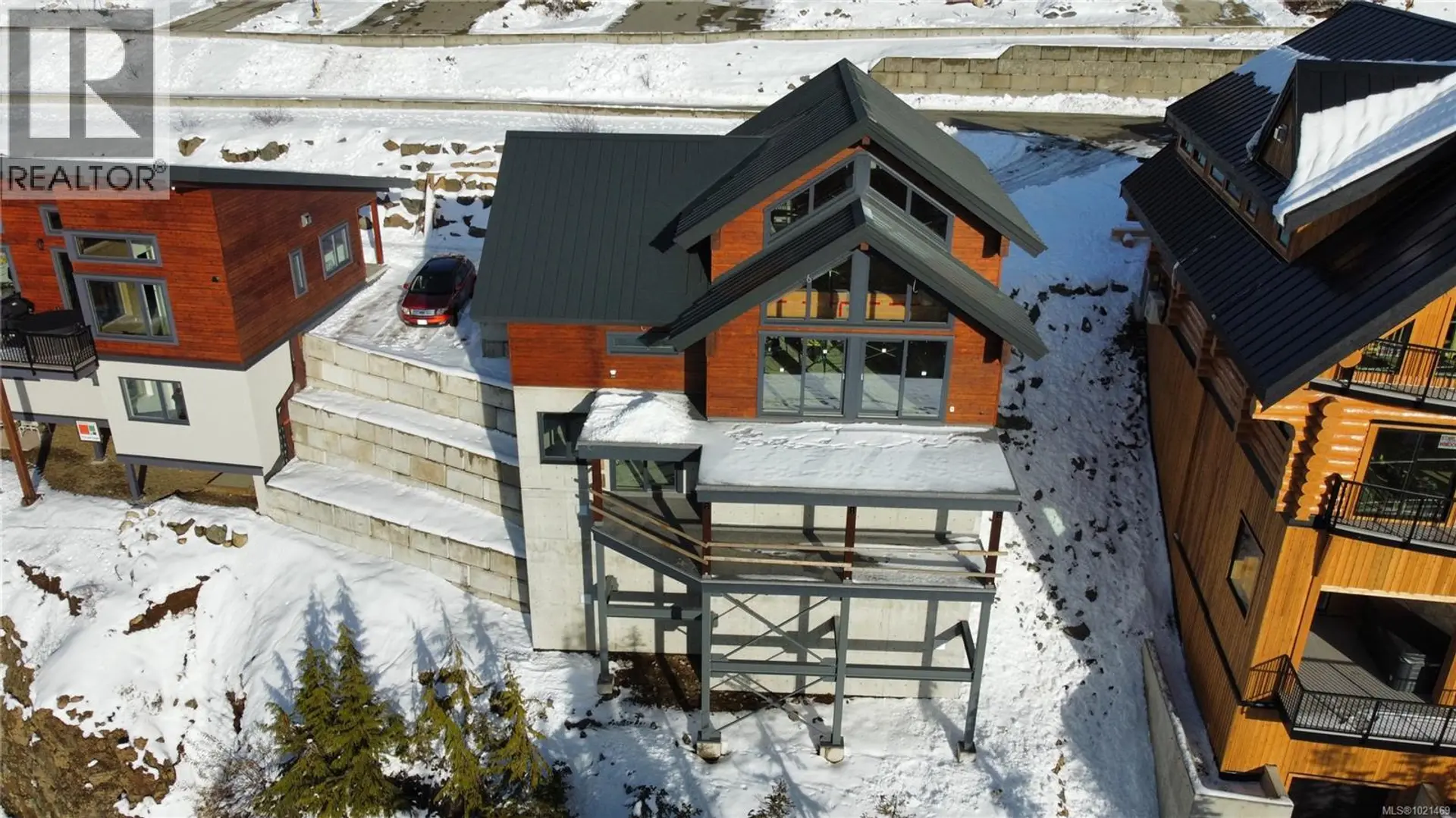 Property at 665 ARROWSMITH RIDGE, Courtenay, BC