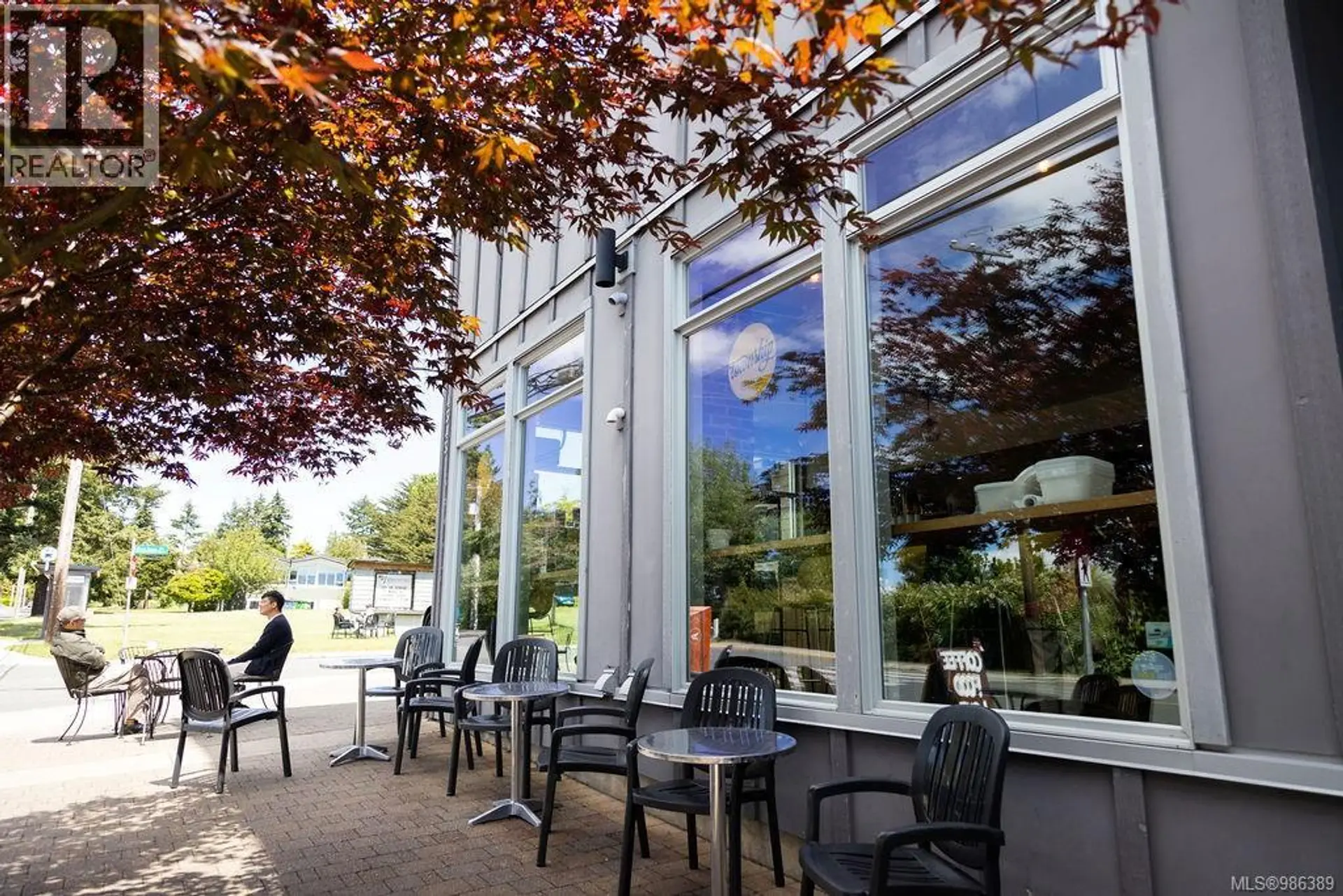 Property at #4-203 4201 TYNDALL AVE, Saanich, BC