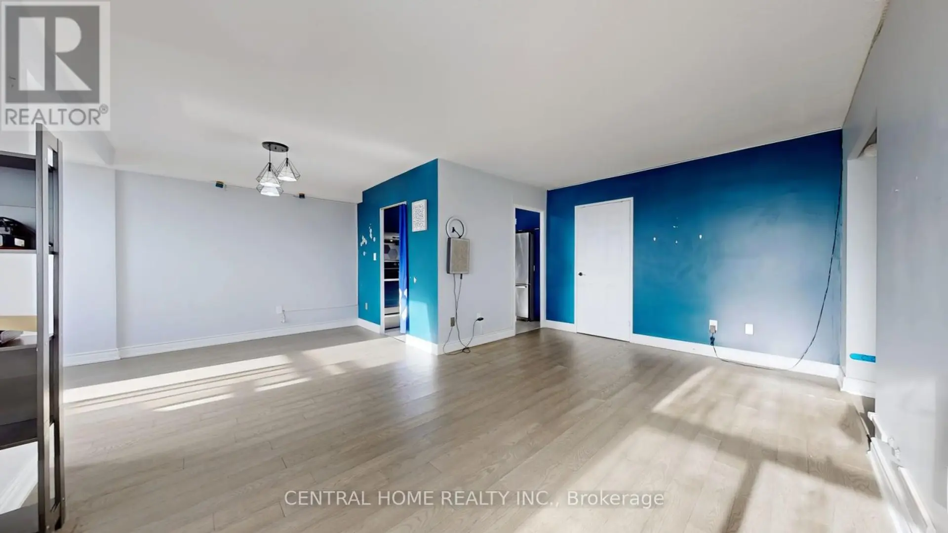 #715 5 SHADY GOLFWAY - Image 4