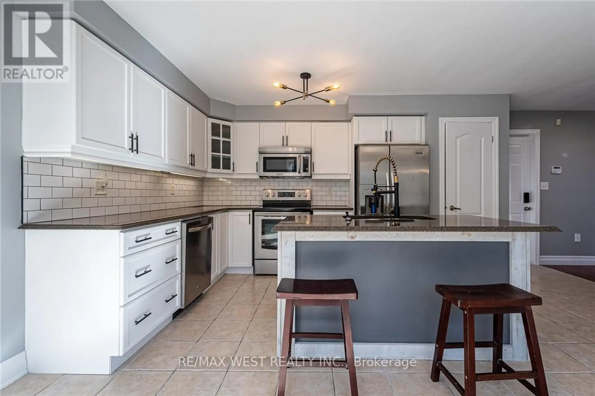 69 KIDD CRESCENT - Image 2