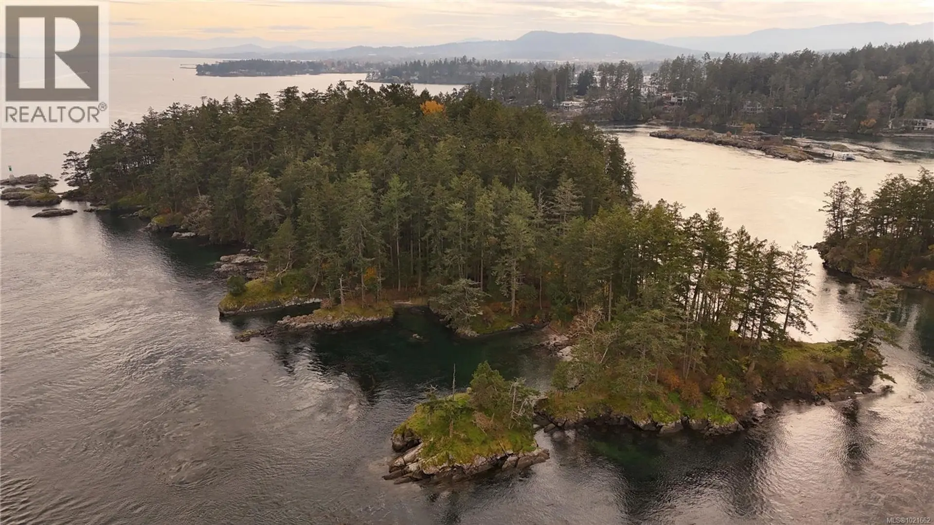 Property at 0 FERNIE ISLAND, Gulf Islands, BC