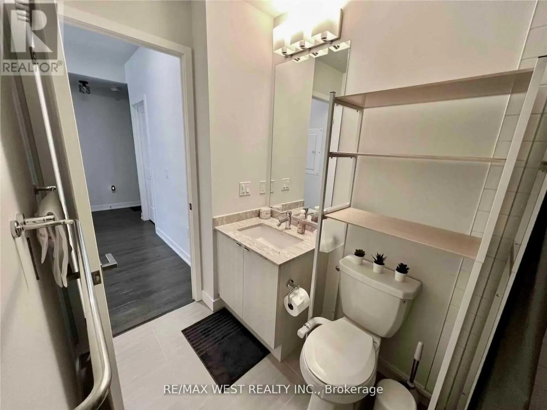 #1606 4085 PARKSIDE VILLAGE DRIVE - Image 11