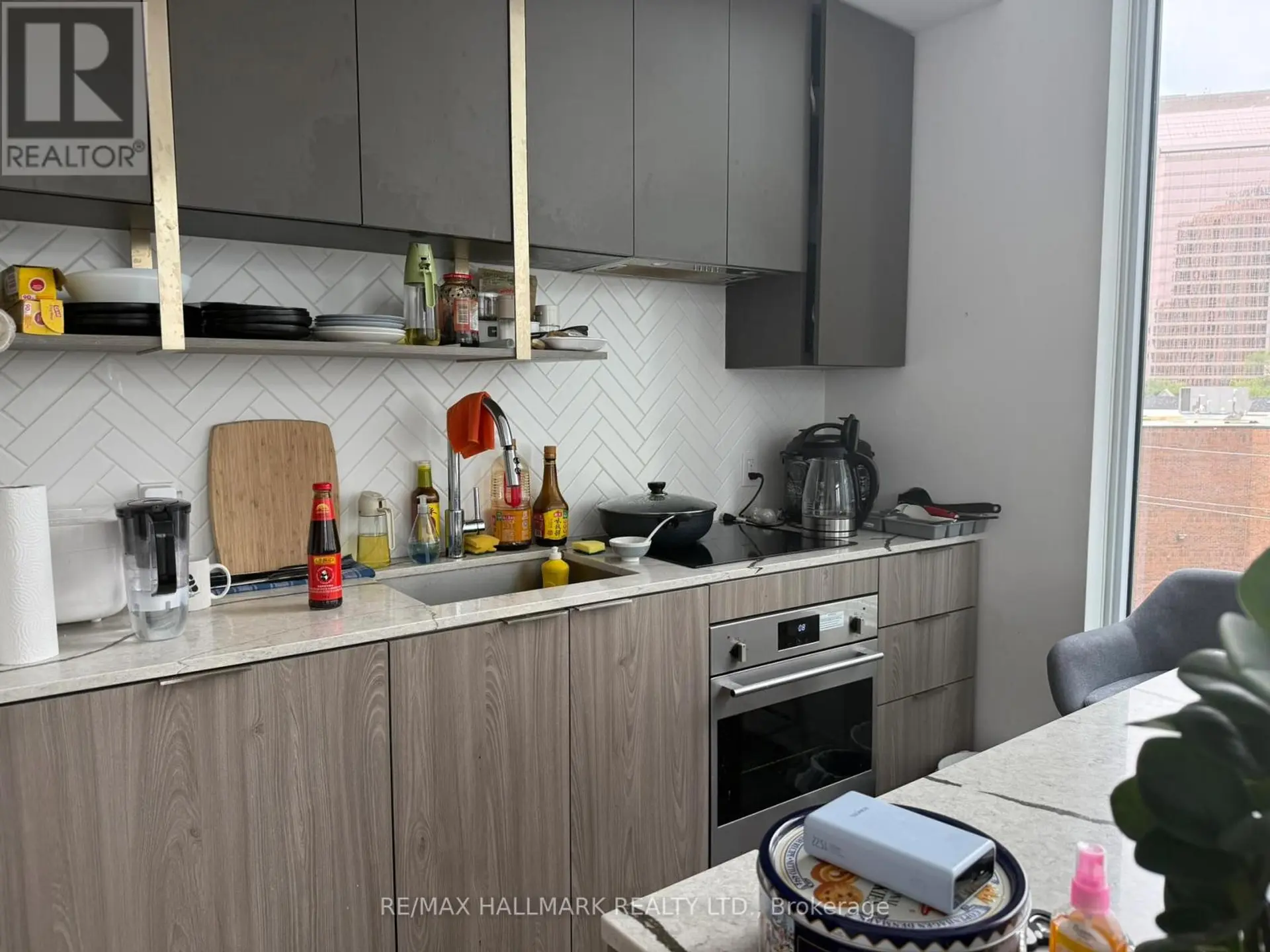 #407 15 HOLMES AVENUE - Image 11