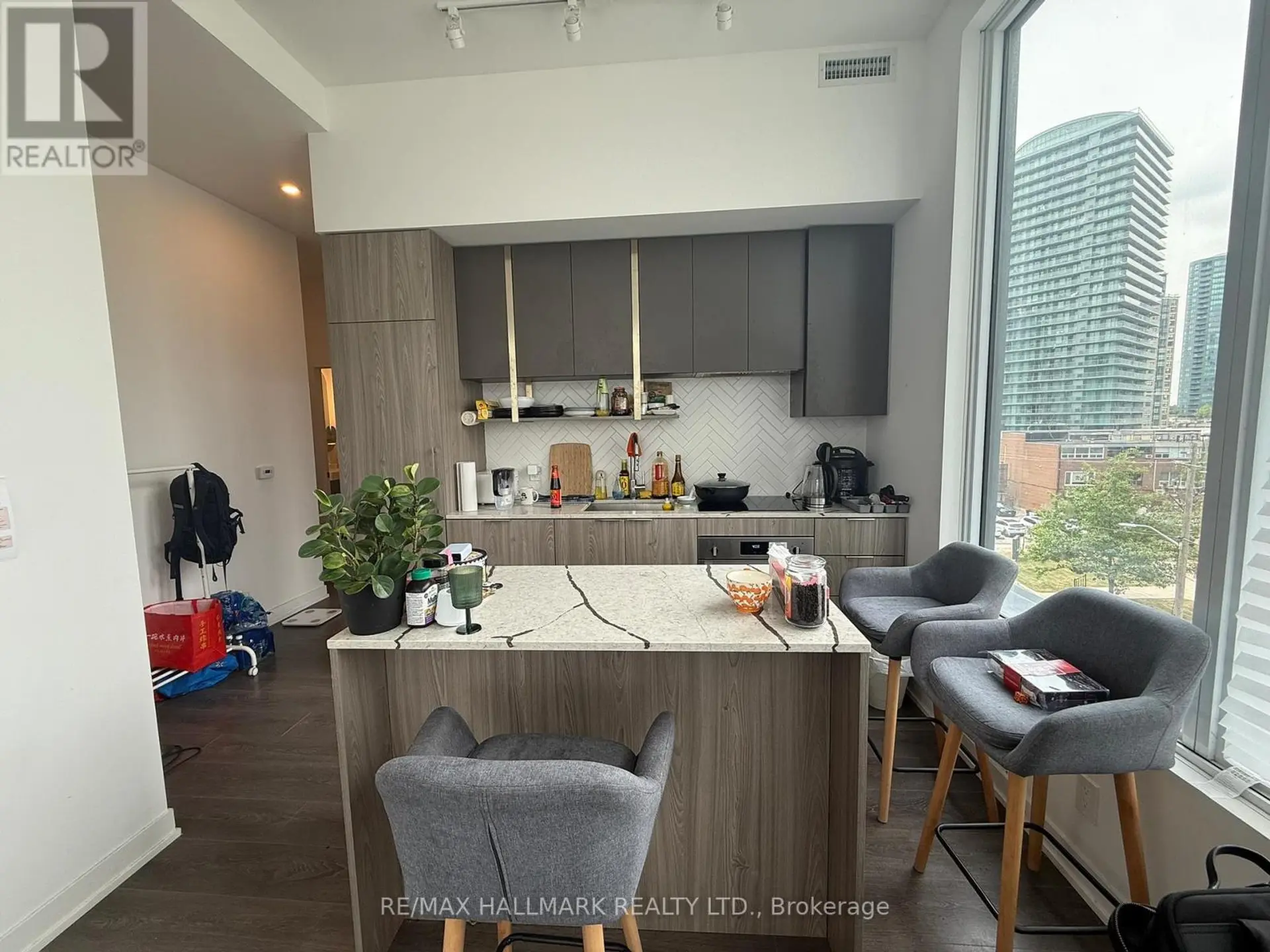 #407 15 HOLMES AVENUE - Image 9