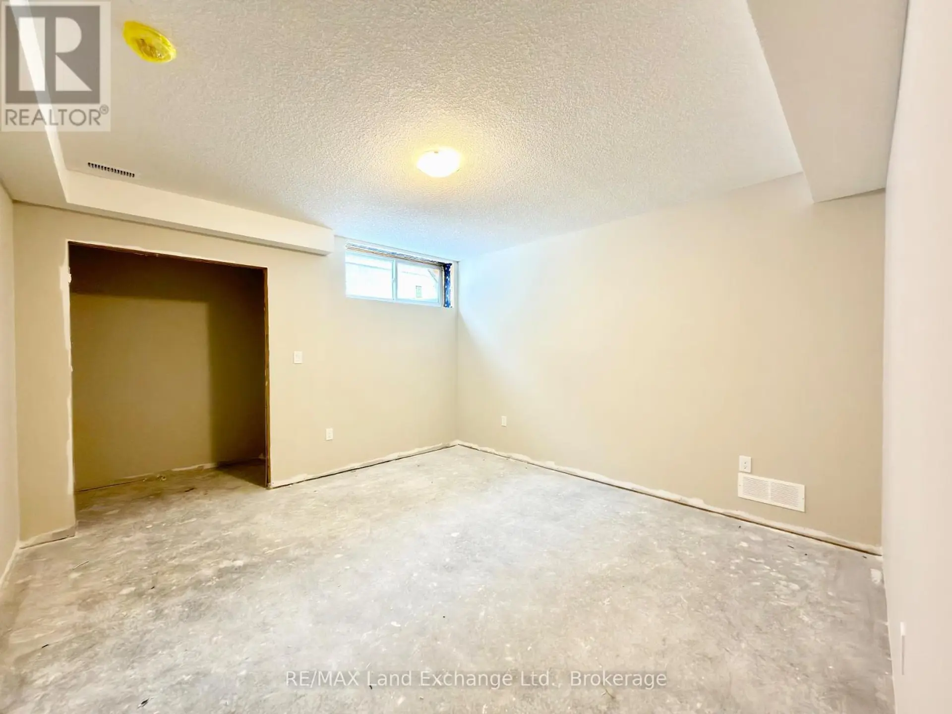 159 WESTLINKS DRIVE - Image 11