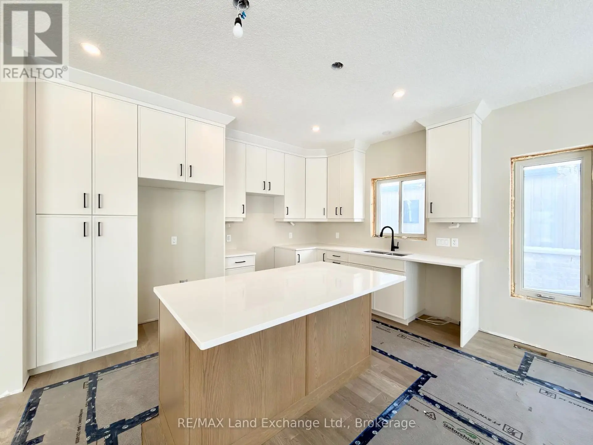 159 WESTLINKS DRIVE - Image 4