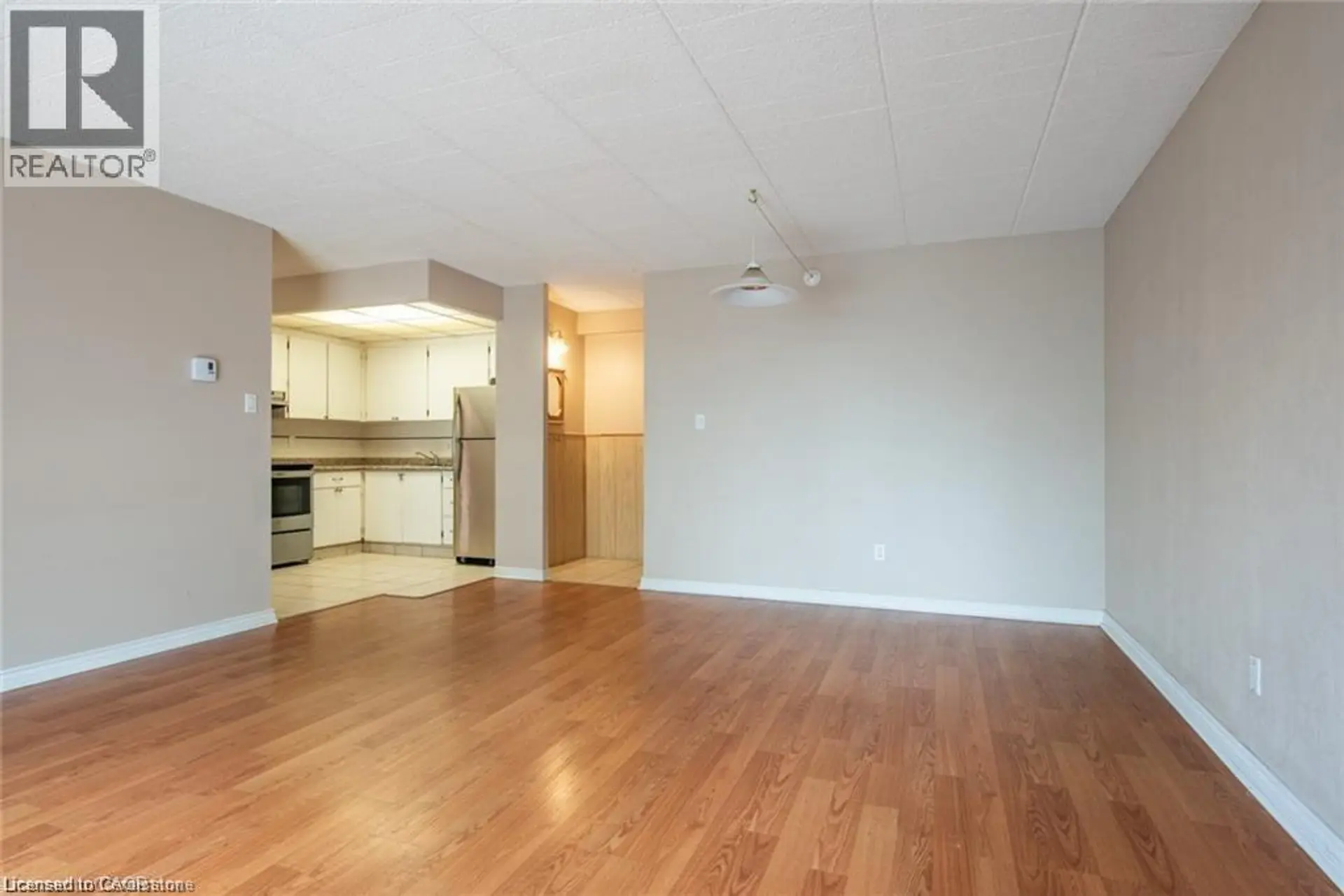 #211 71 VANIER DRIVE - Image 8