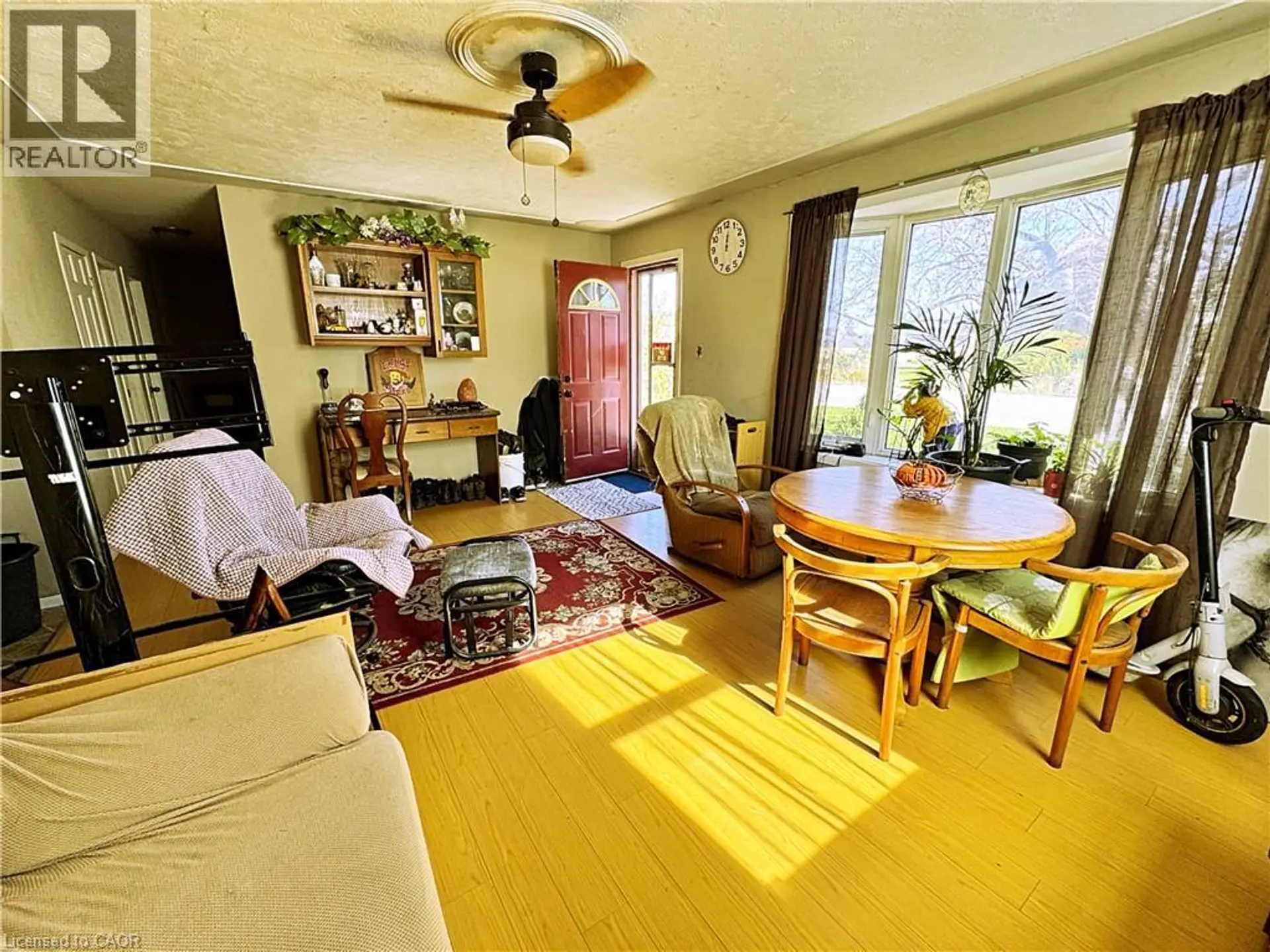 128 METCALFE STREET S - Image 4