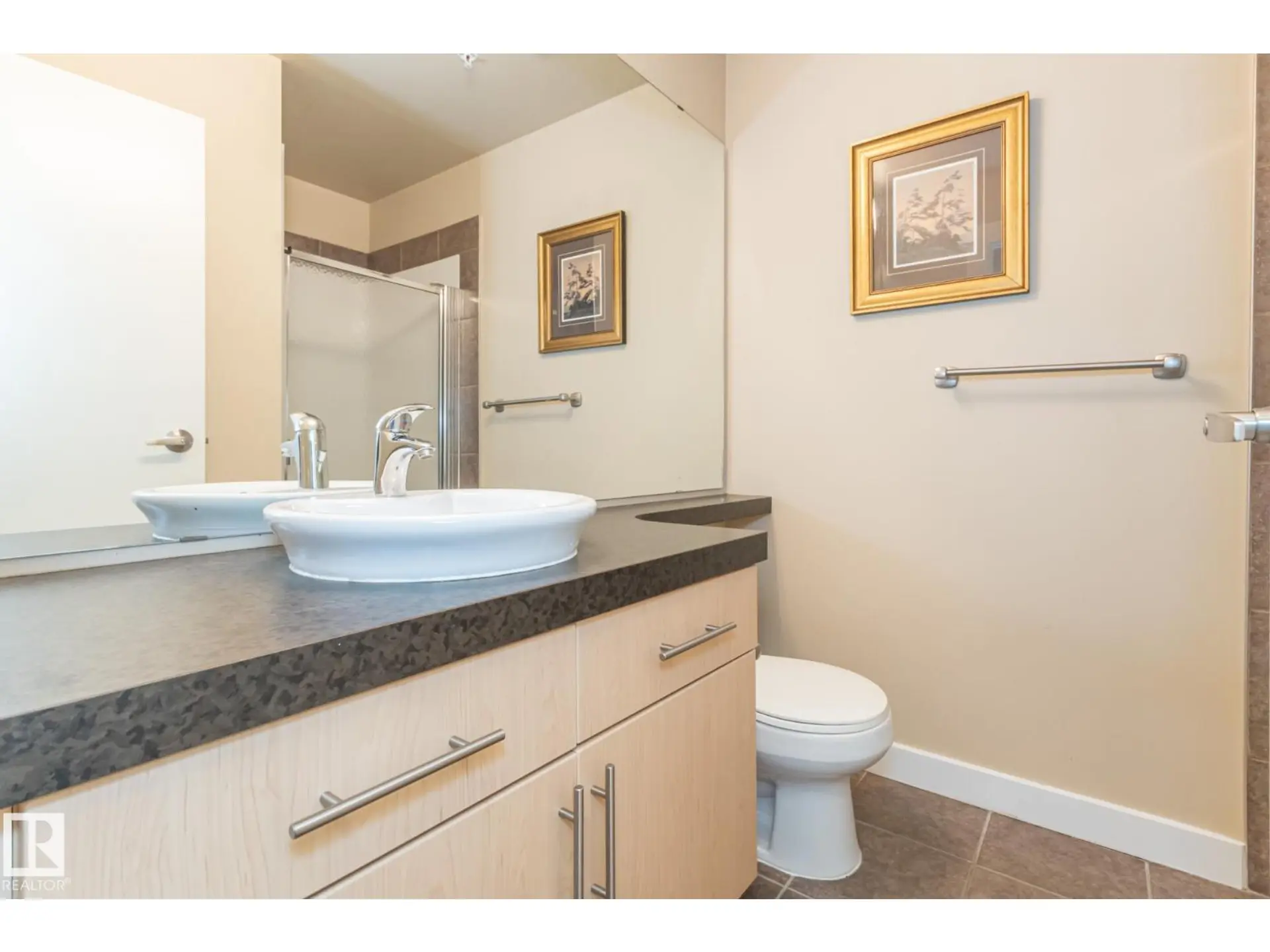 #904 10136 104 ST NW NW - Image 11