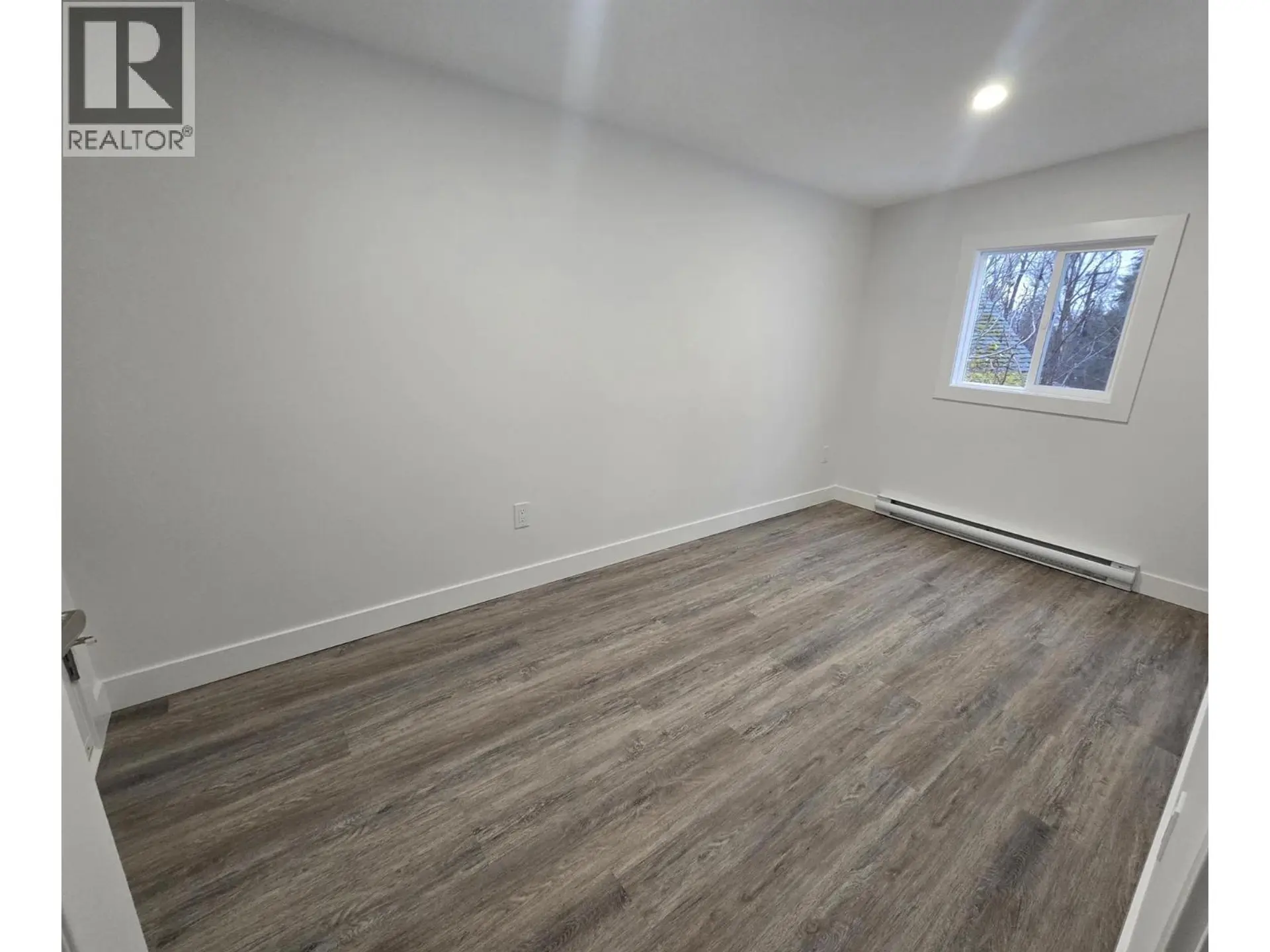 Property at #9 4029 BROADWATER ROAD, Robson, BC