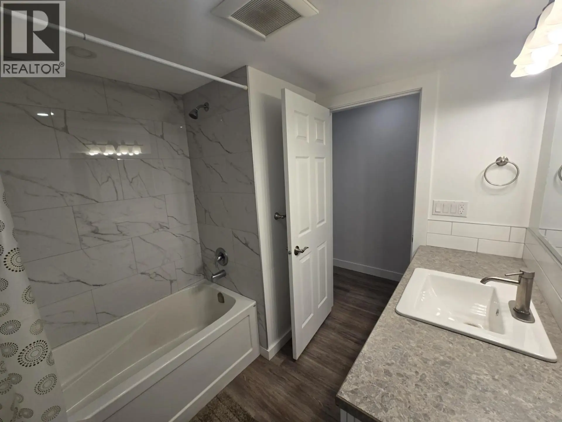 Property at #9 4029 BROADWATER ROAD, Robson, BC