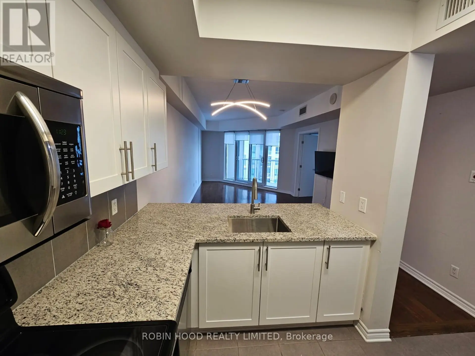 #1610 200 RIDEAU STREET - Image 3