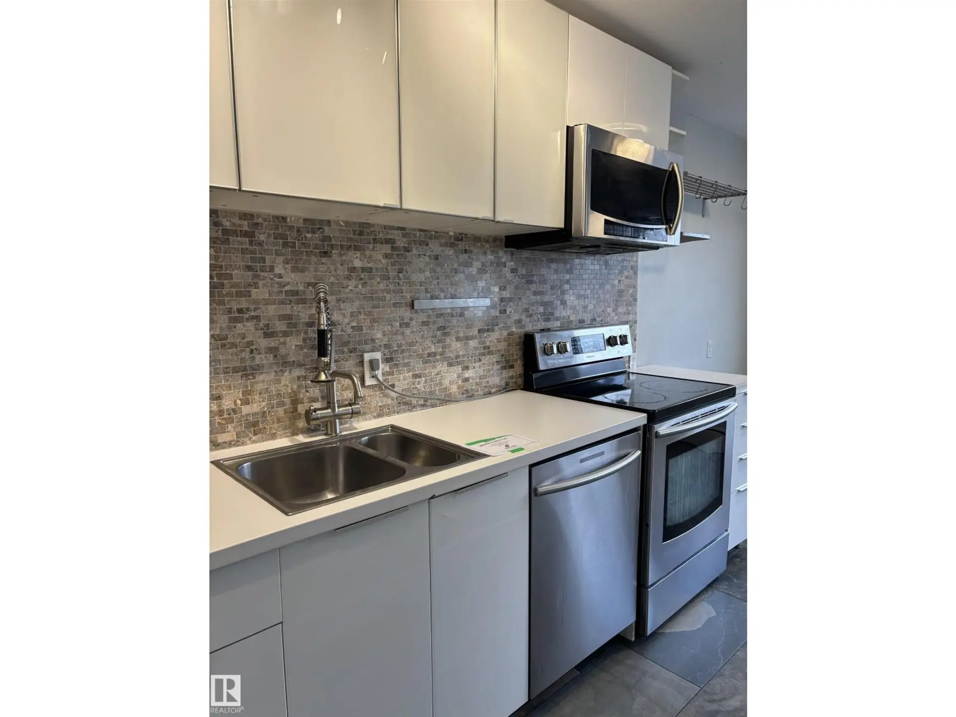 #24 8406 104 ST NW - Image 5