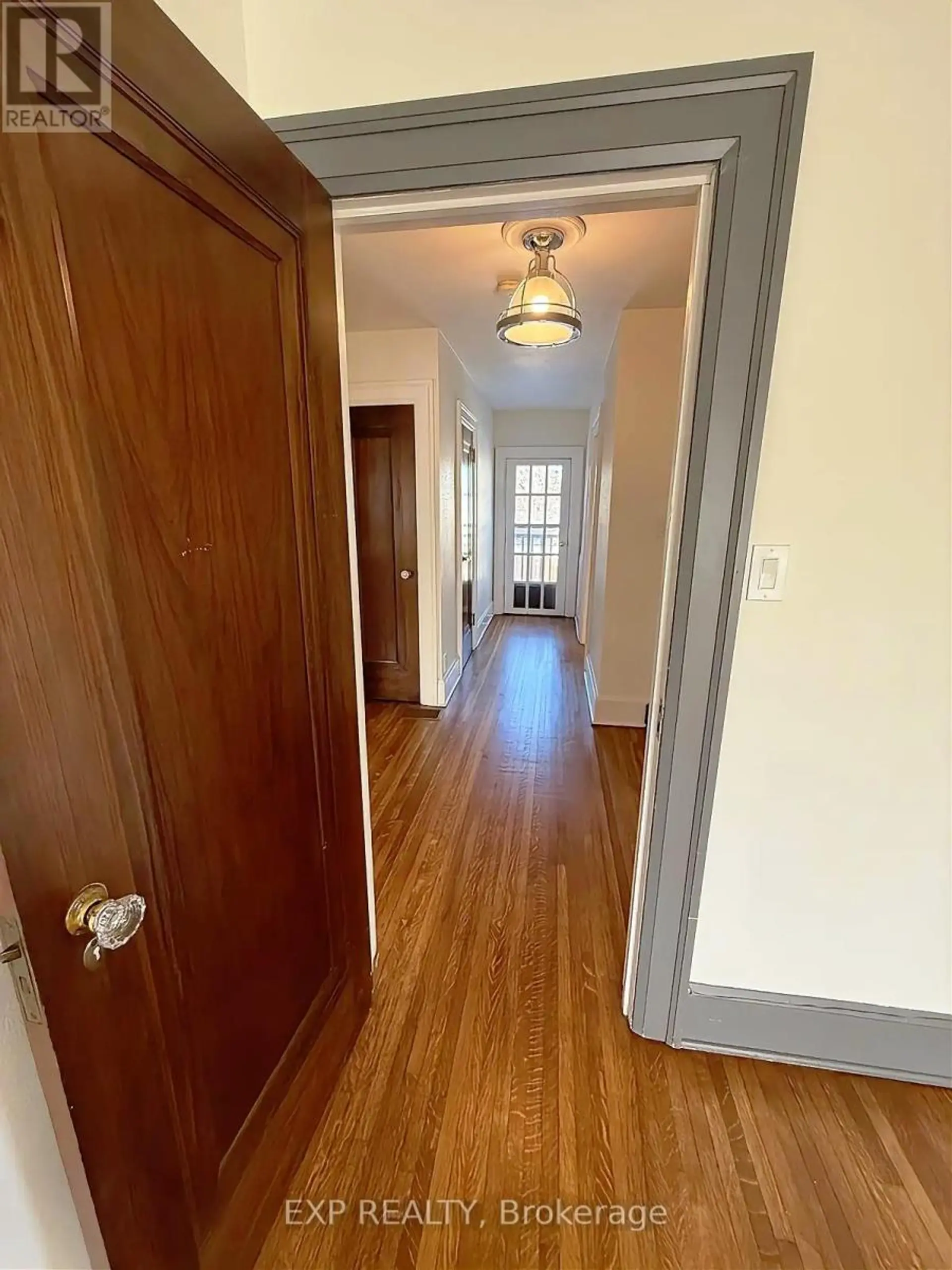376 KING STREET E - Image 6