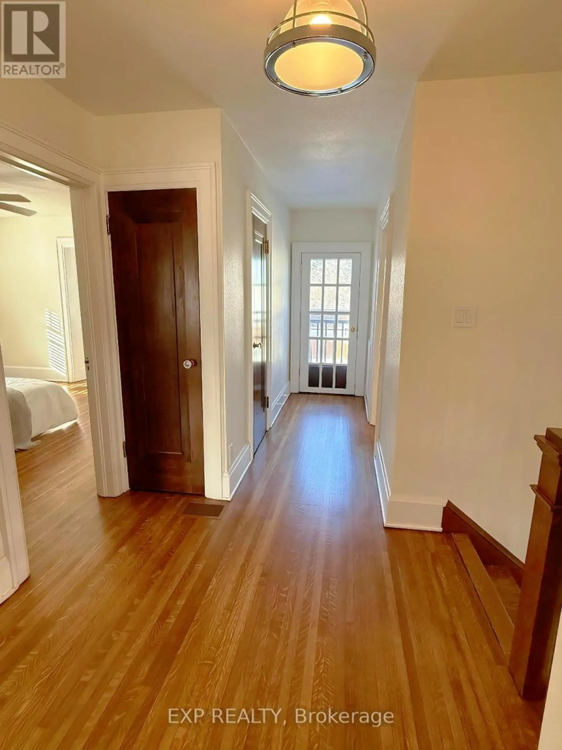 376 KING STREET E - Image 5