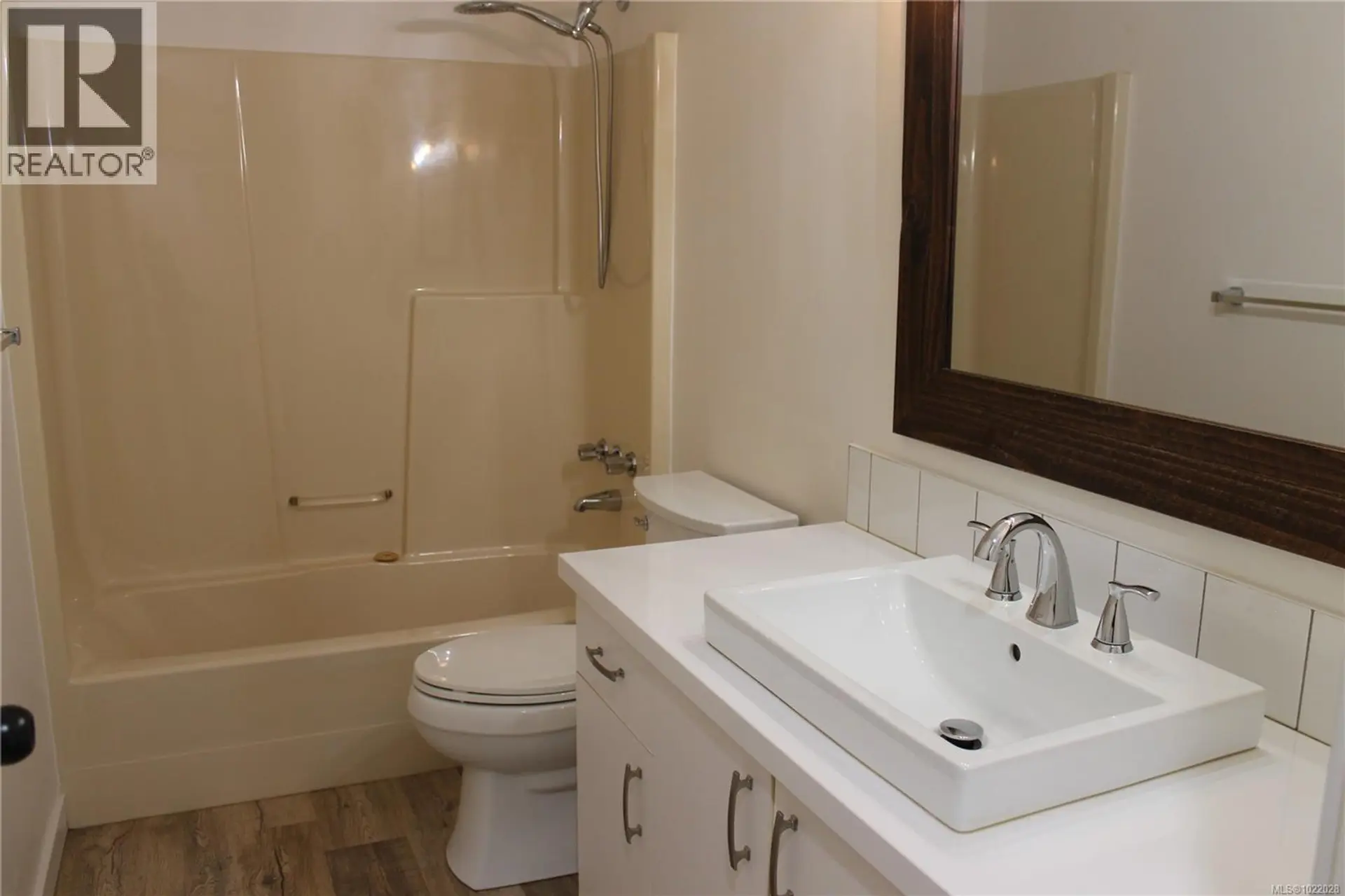 Property at #203 300 BUNDOCK AVE, Duncan, BC