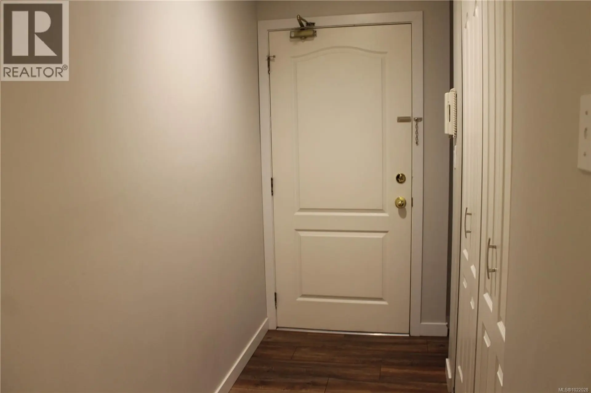 Property at #203 300 BUNDOCK AVE, Duncan, BC