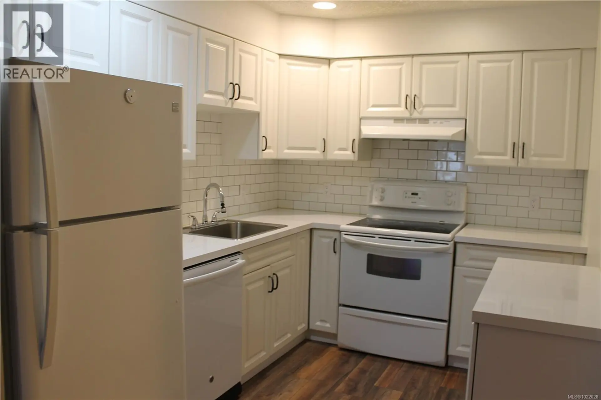 Property at #203 300 BUNDOCK AVE, Duncan, BC