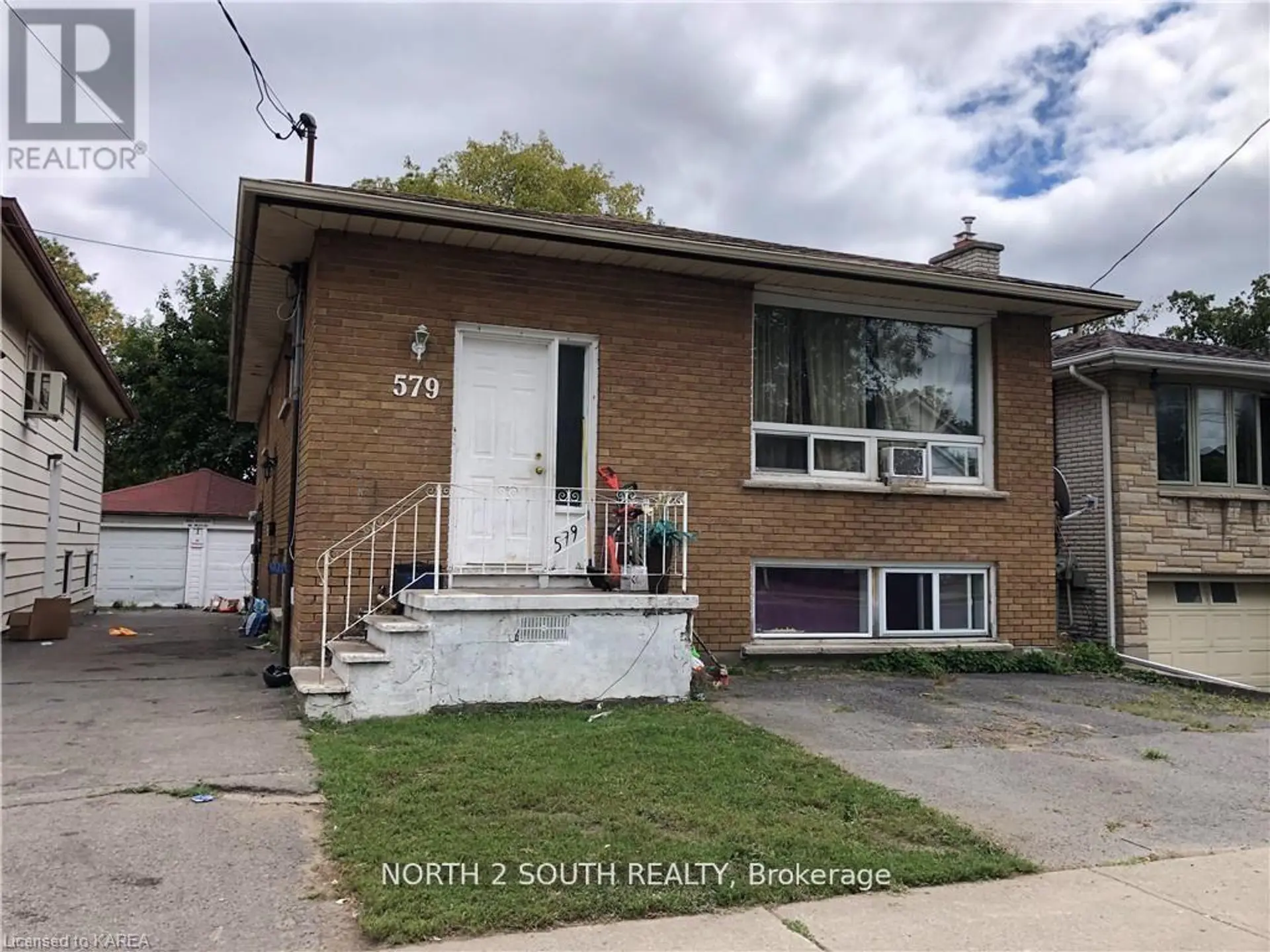 579 MACDONNELL STREET