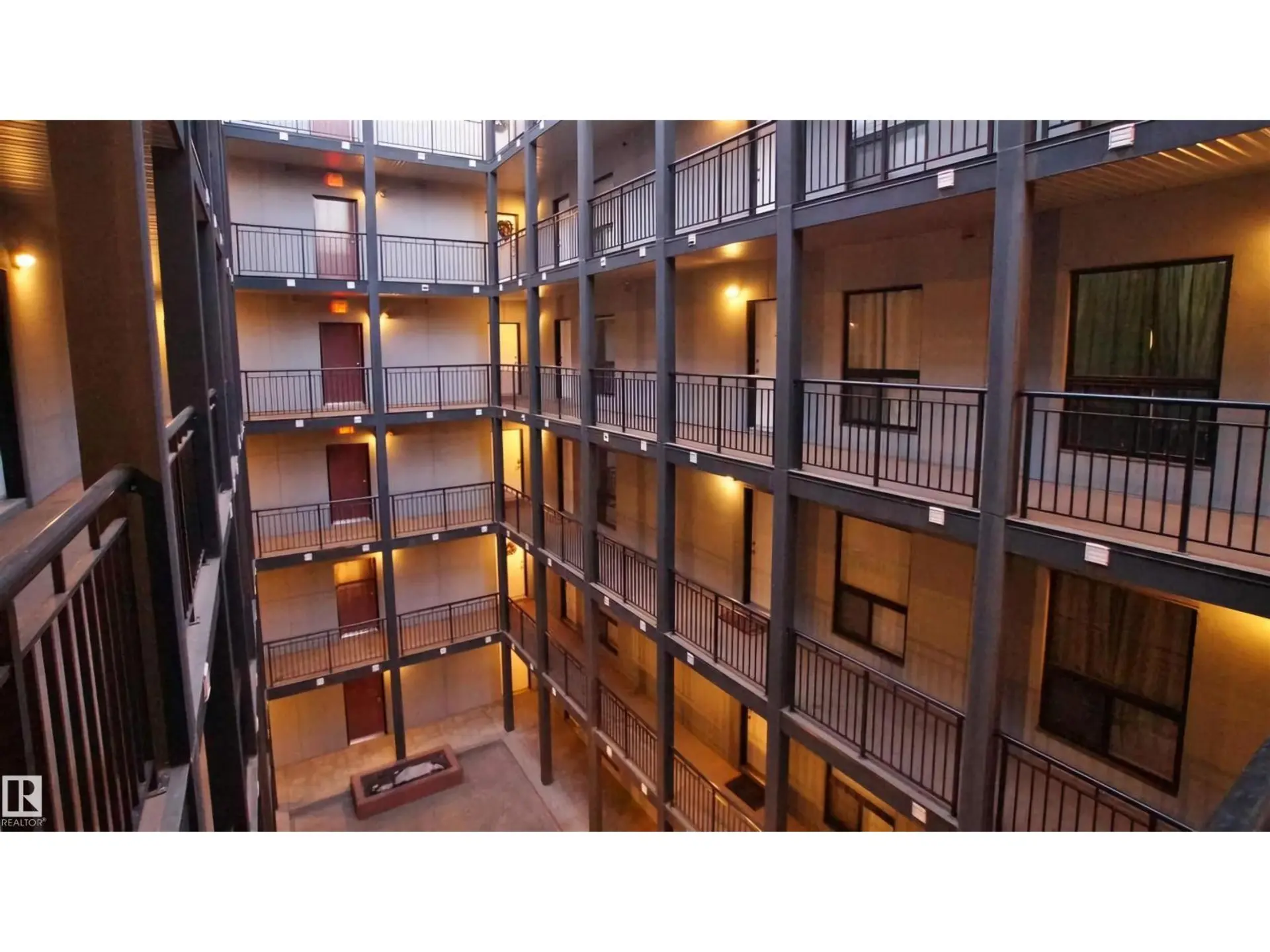 #108 10518 113 ST NW - Image 16