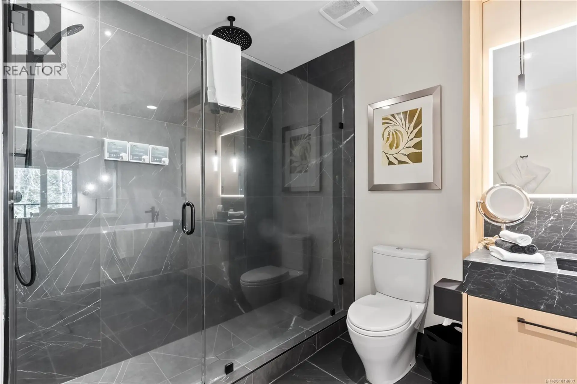 Property at #424 596 MARINE DR, Ucluelet, BC