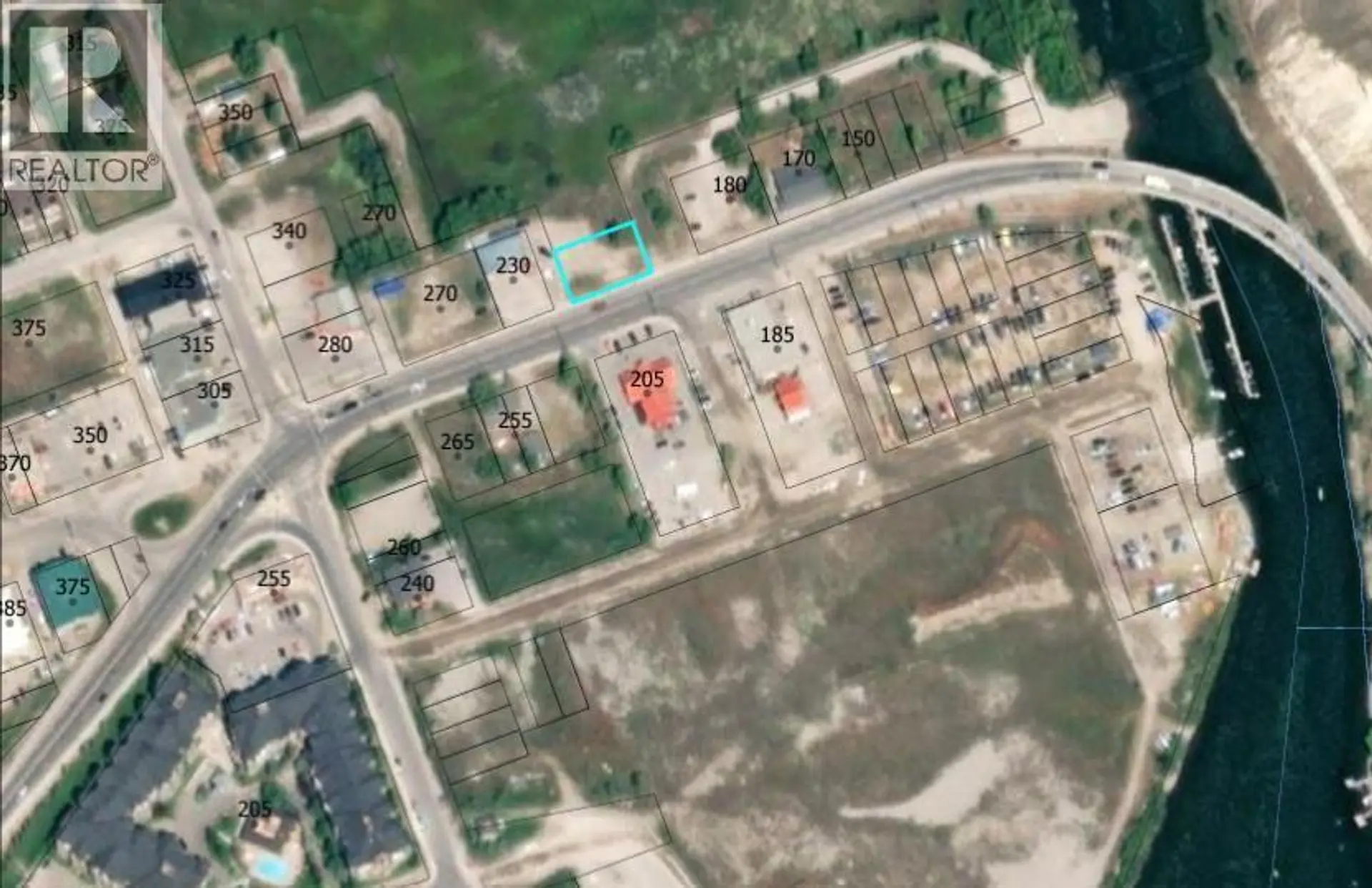 Property at 200 2ND AVENUE, Invermere, BC