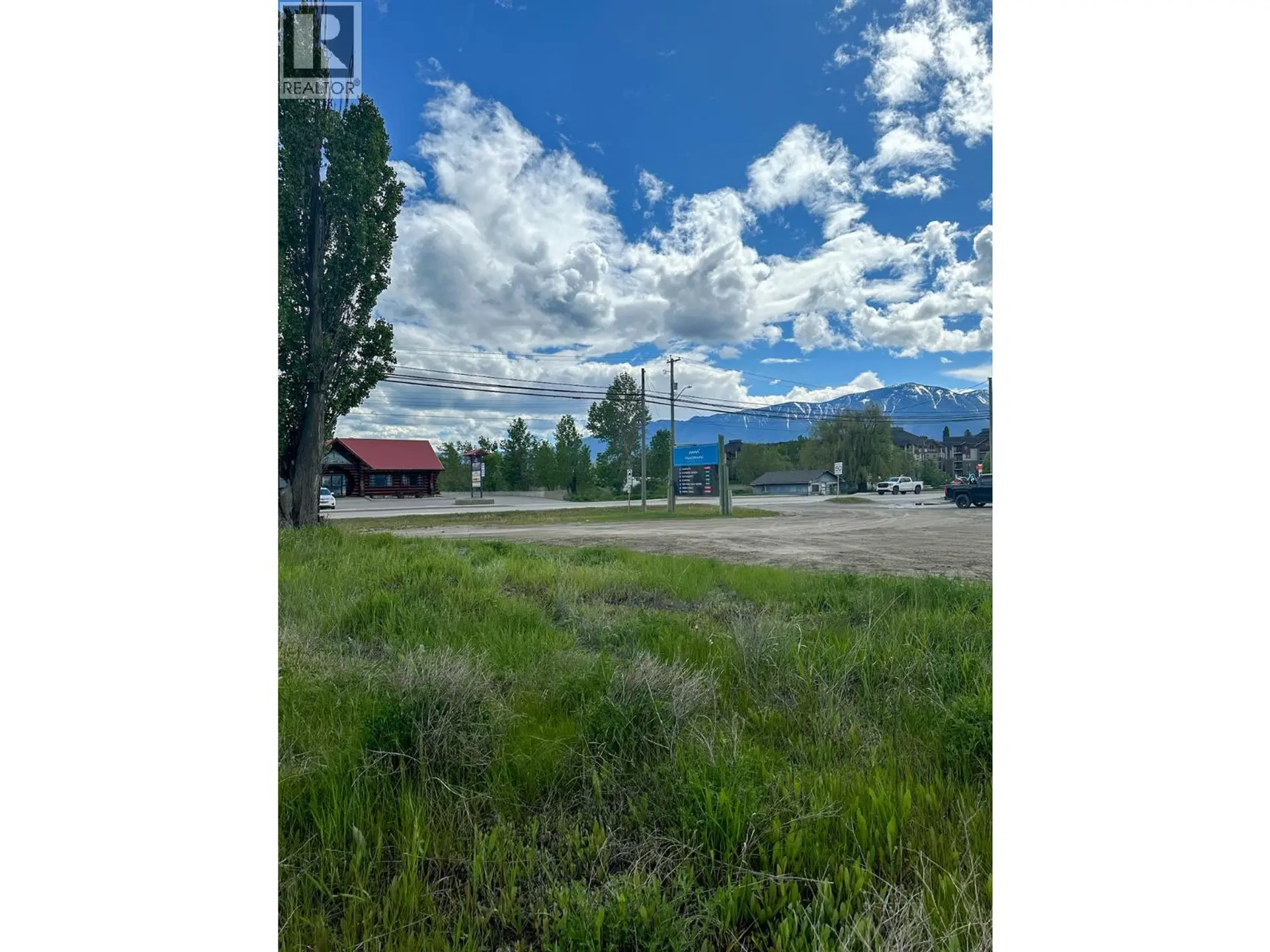 Property at 200 2ND AVENUE, Invermere, BC