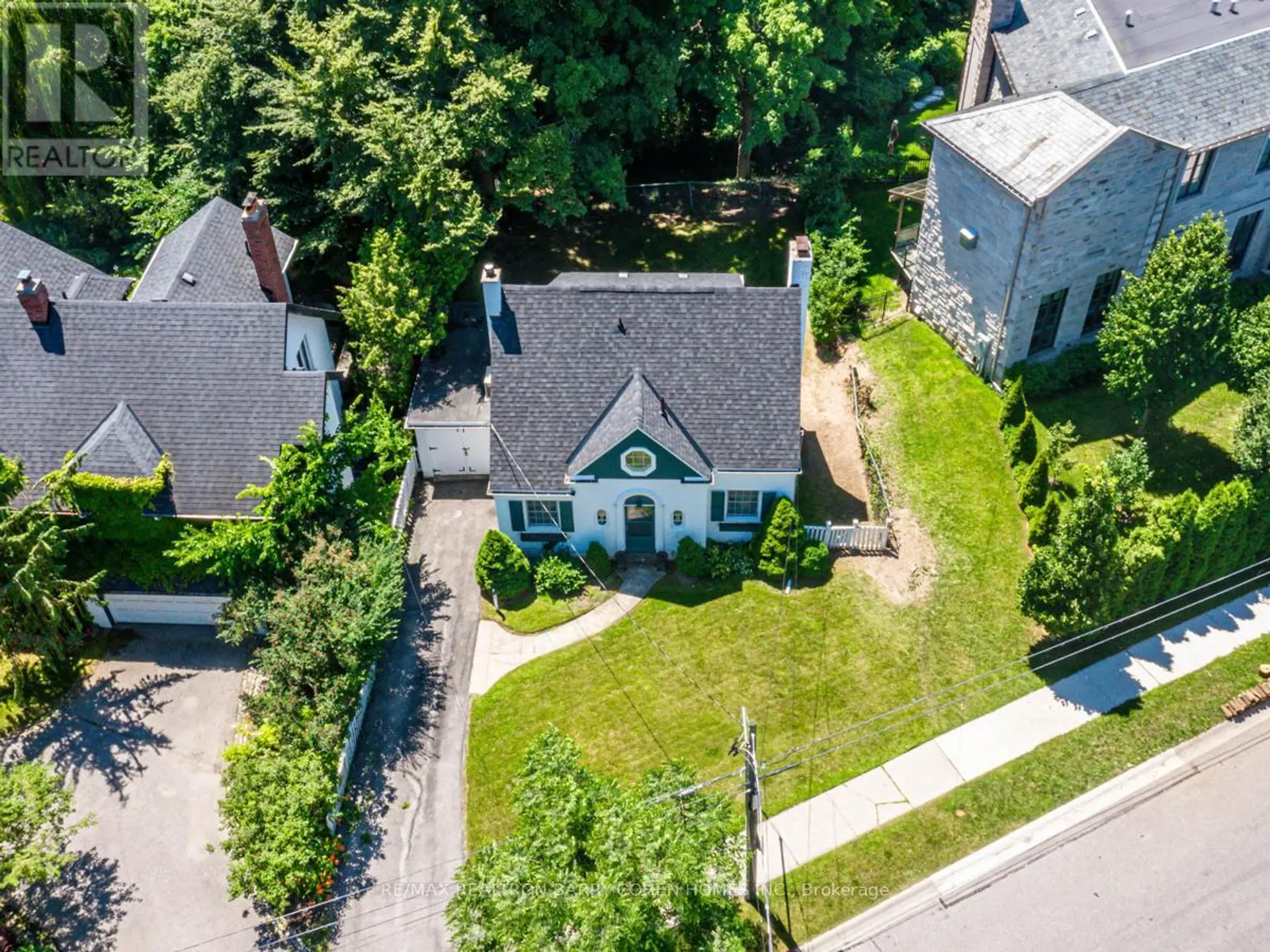 61 HIGHLAND CRESCENT - Image 10