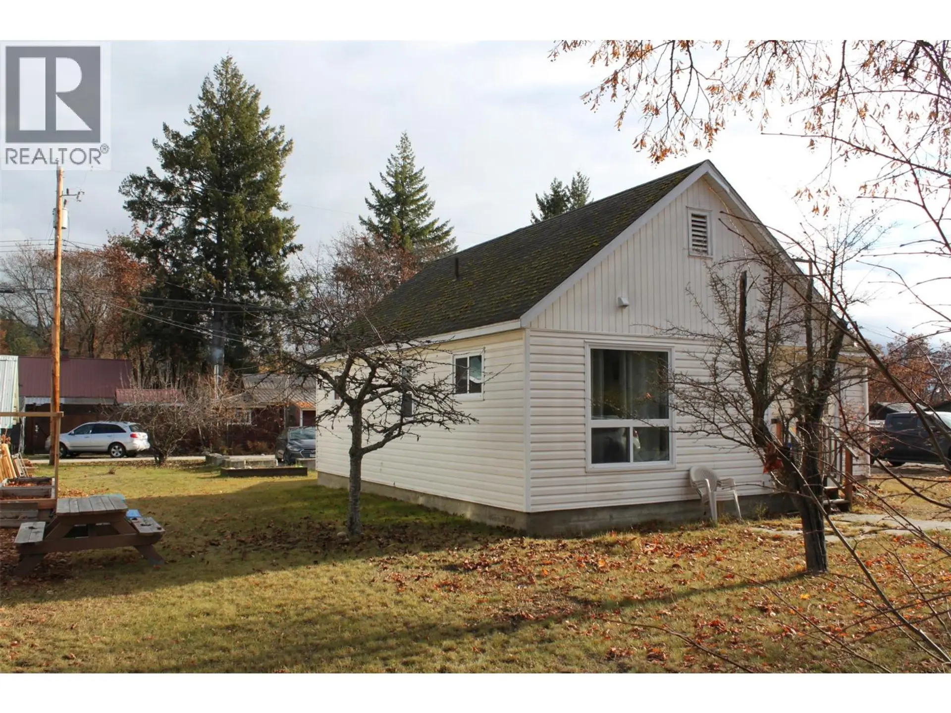 Property at 201 6th Avenue NW, Nakusp, BC