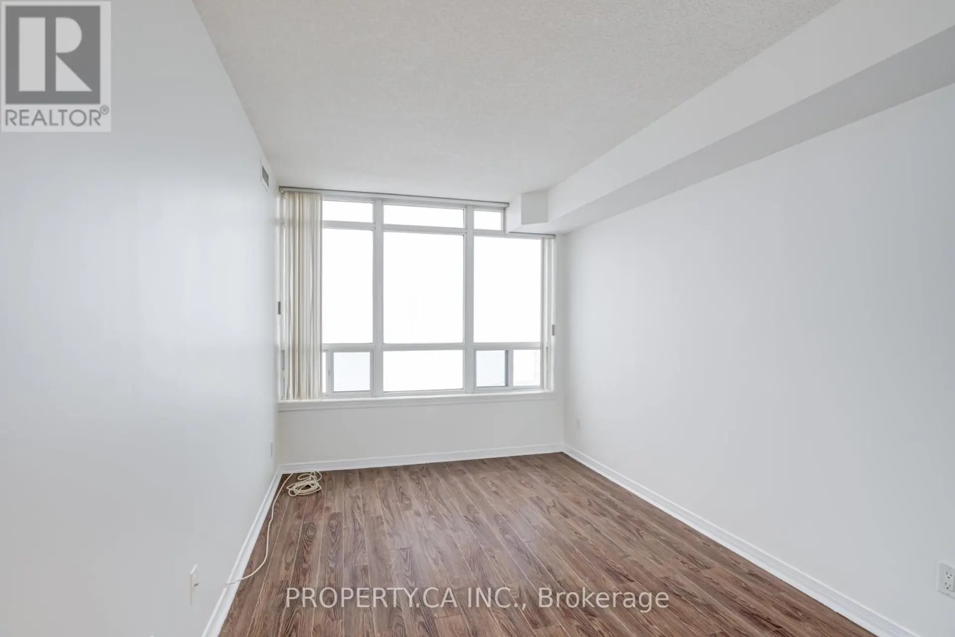 #2309 8 HILLCREST AVENUE - Image 13