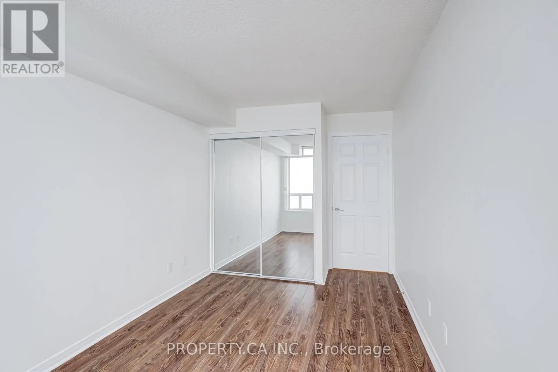 #2309 8 HILLCREST AVENUE - Image 14