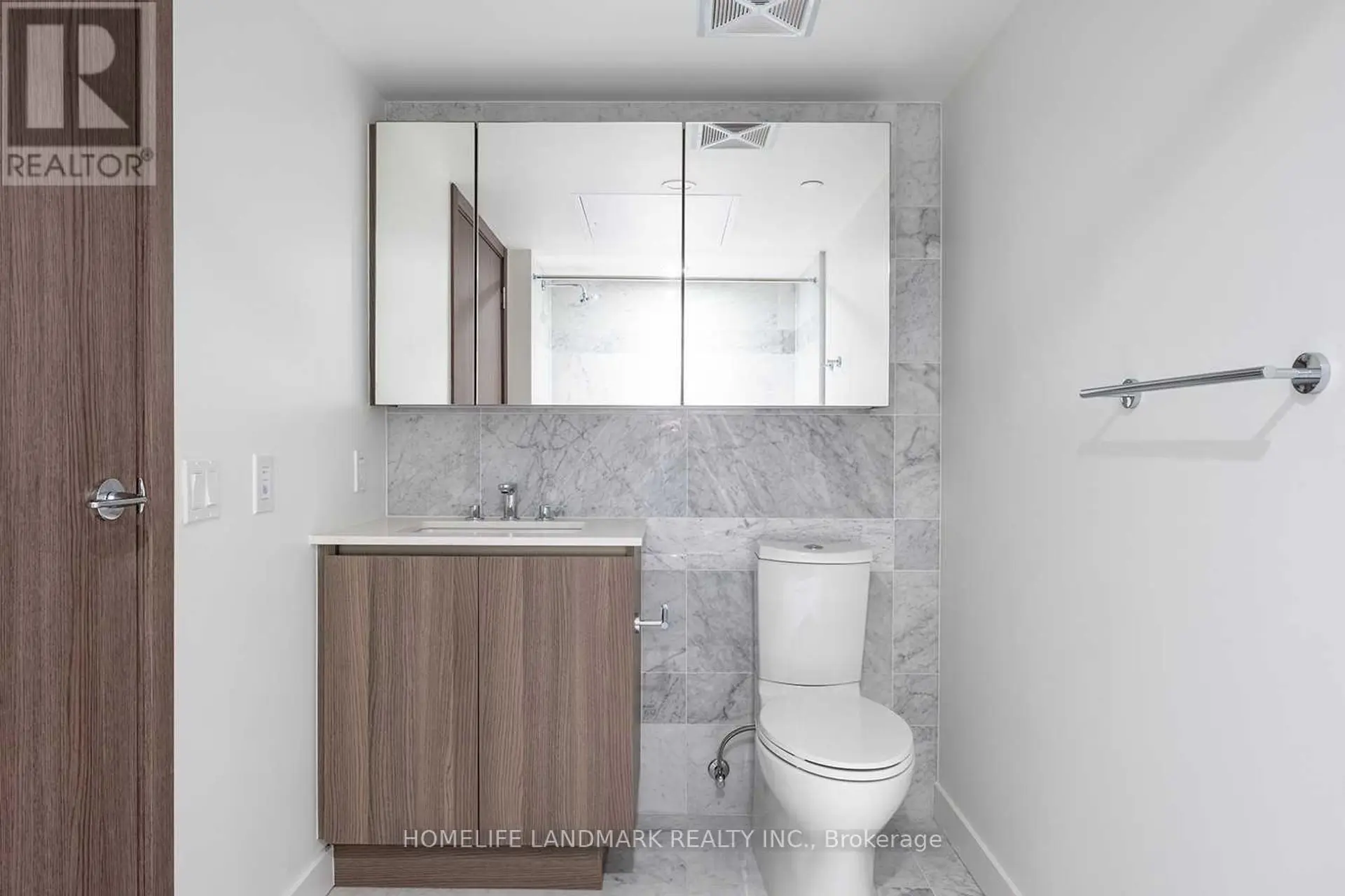 #3205 17 BATHURST ST STREET - Image 8