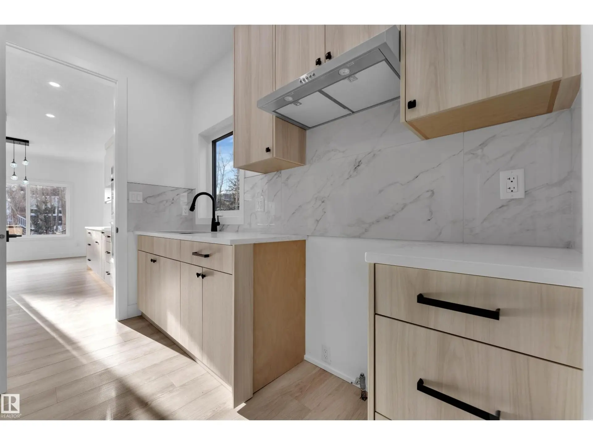 6415 29 ST NE - Image 6