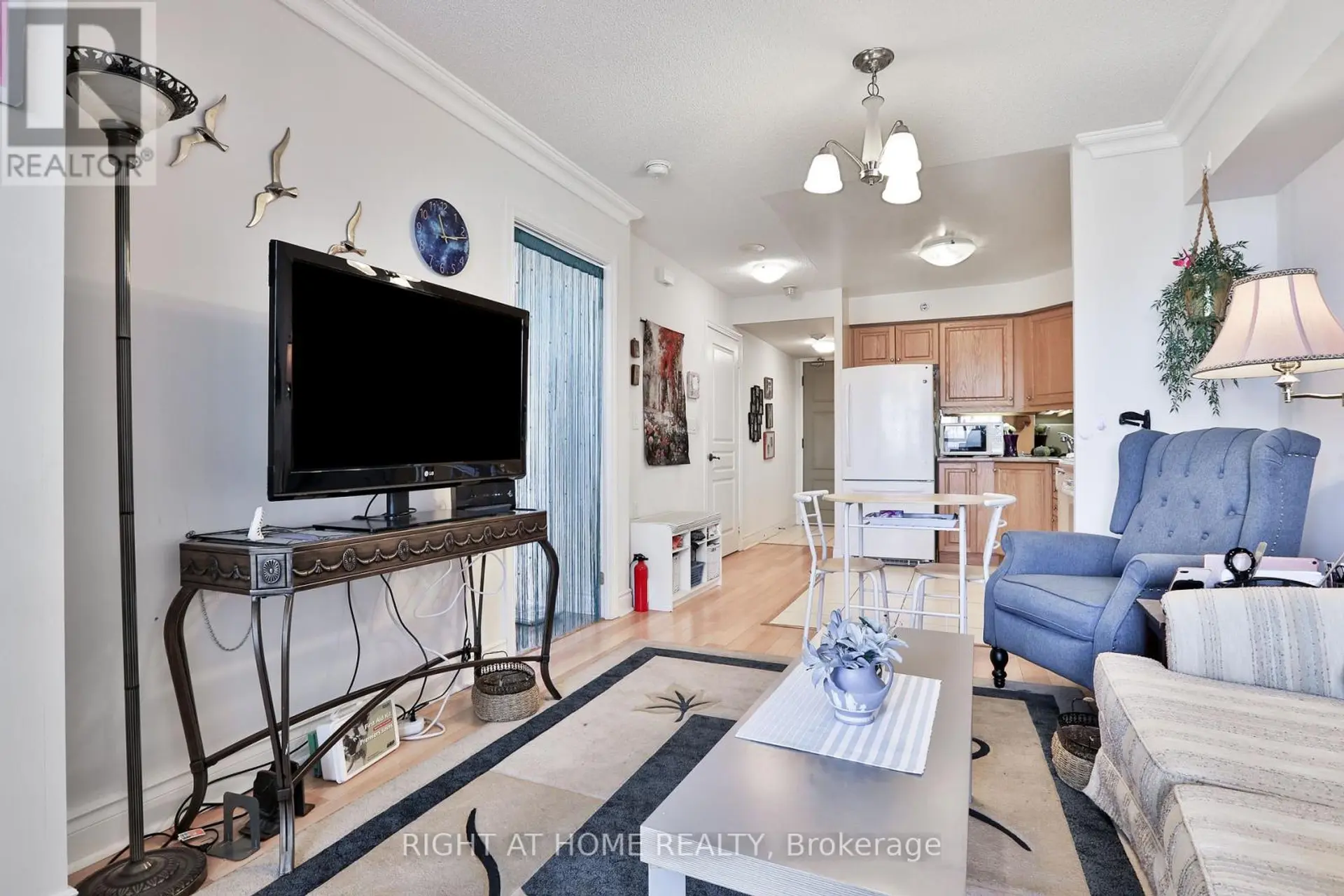 #707 3 MARINE PARADE DRIVE - Image 5