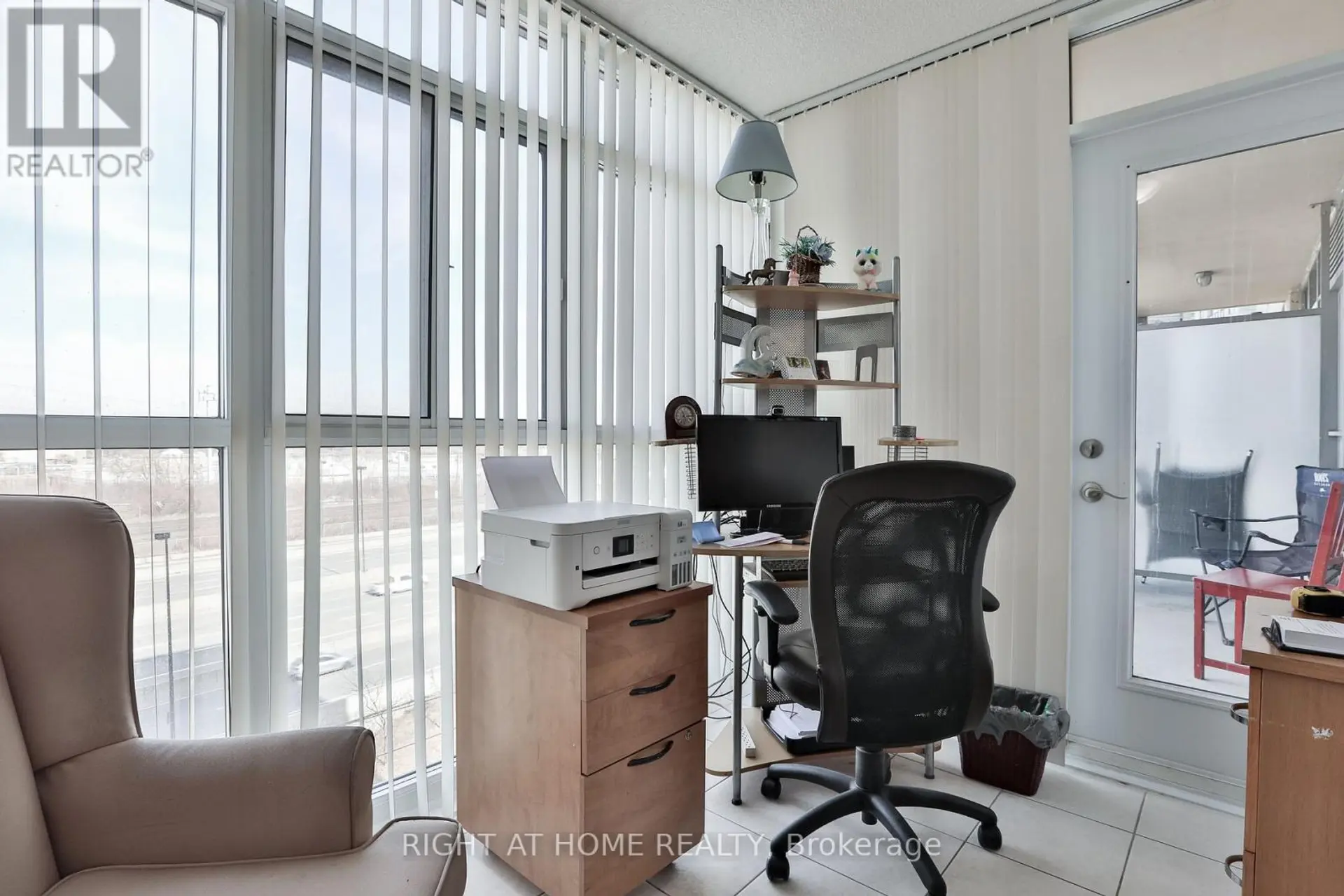 #707 3 MARINE PARADE DRIVE - Image 7