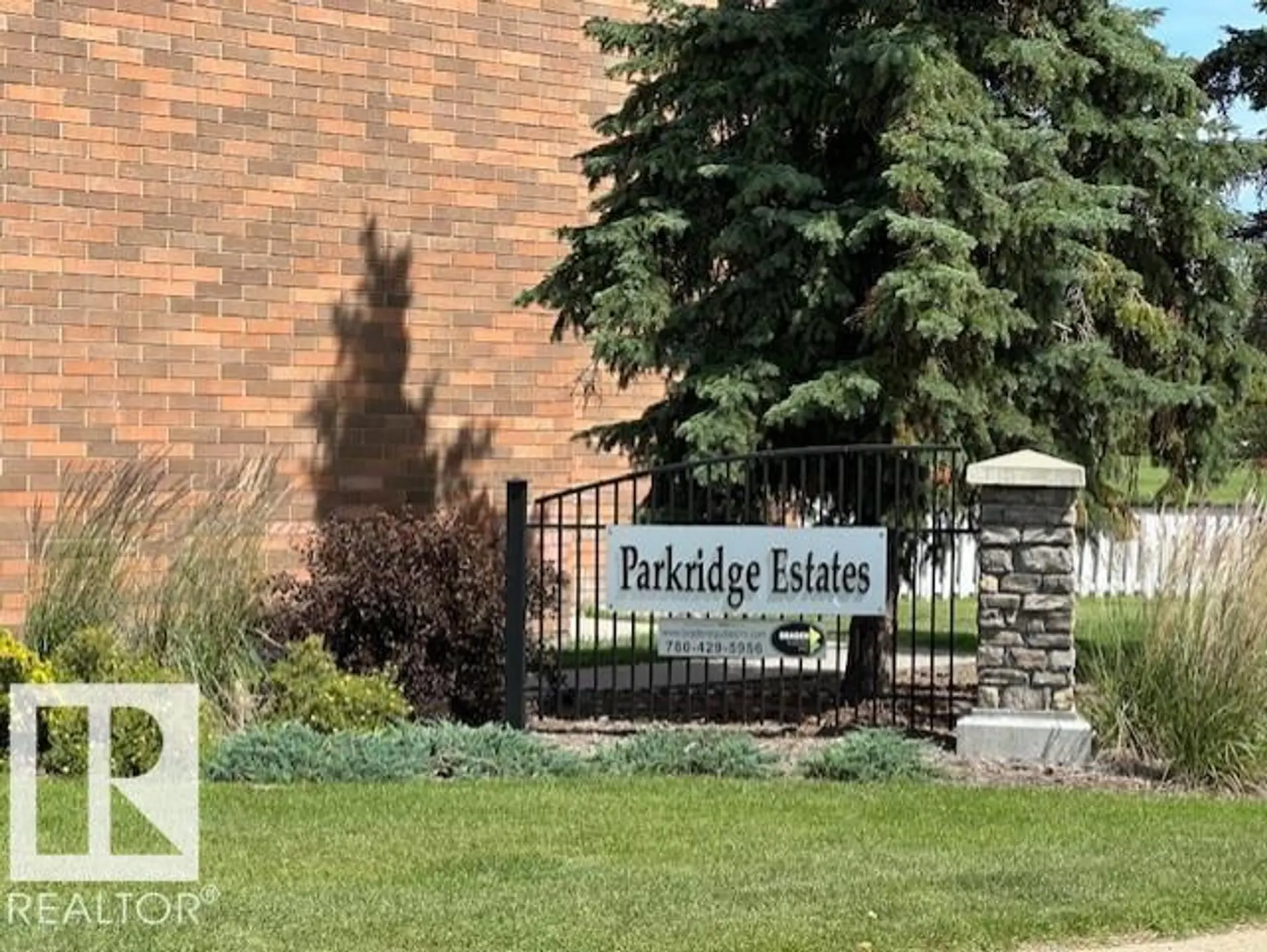 #512 2908 116A AV NW - Image 1