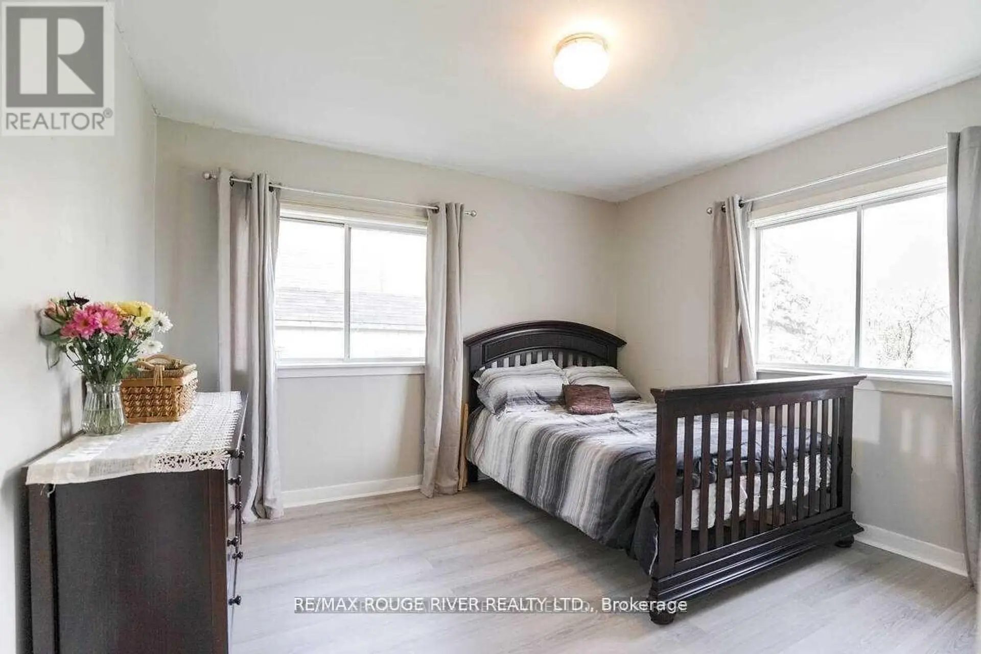 1725 SPRUCE HILL ROAD - Image 12