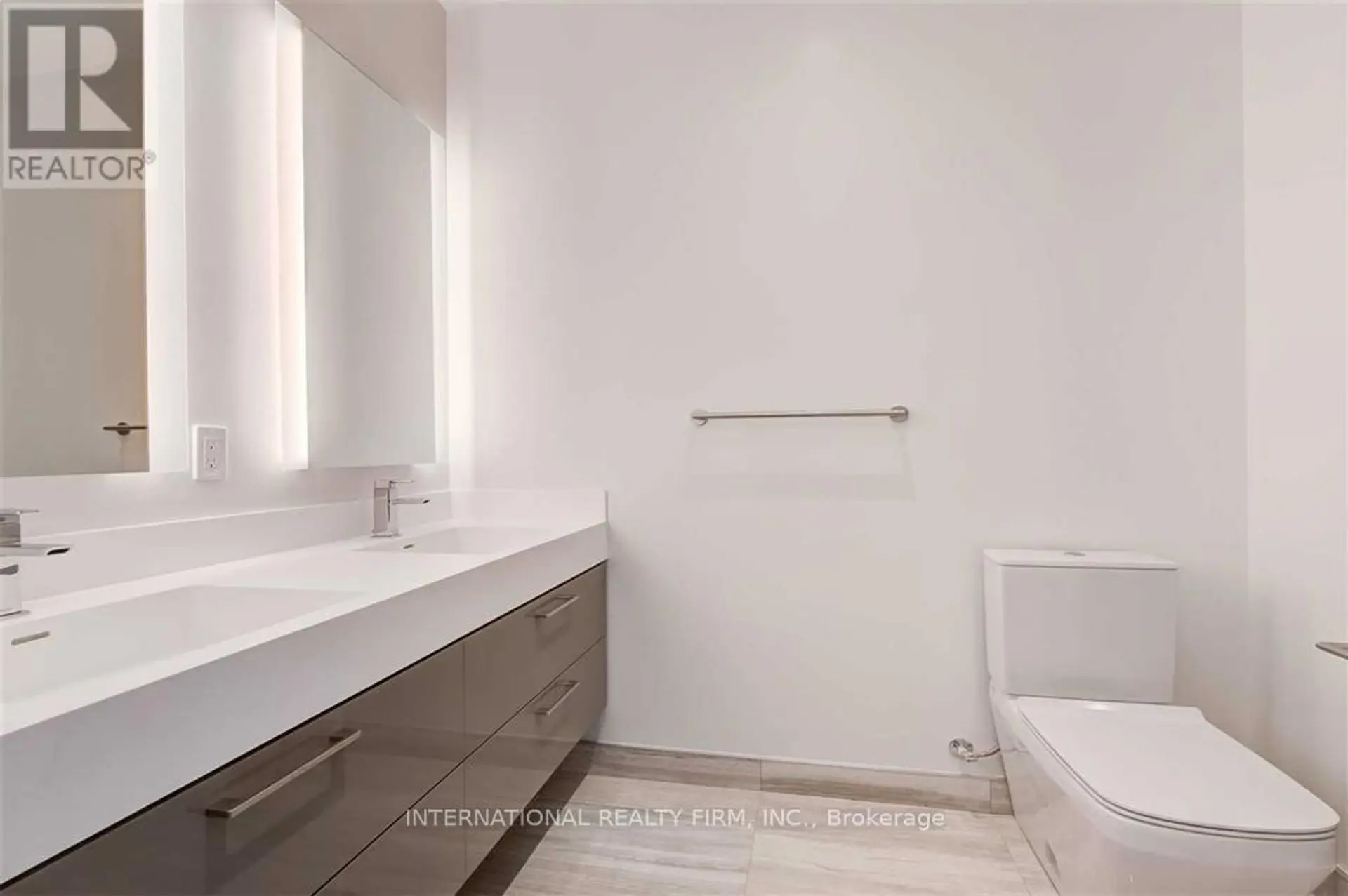 #5409 1 YORKVILLE AVENUE - Image 12
