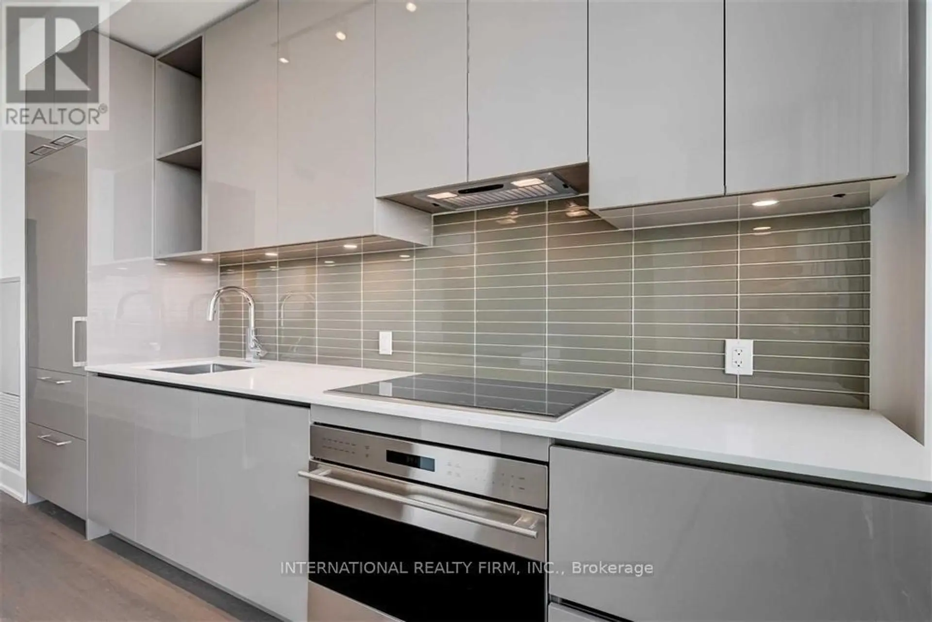 #5409 1 YORKVILLE AVENUE - Image 3