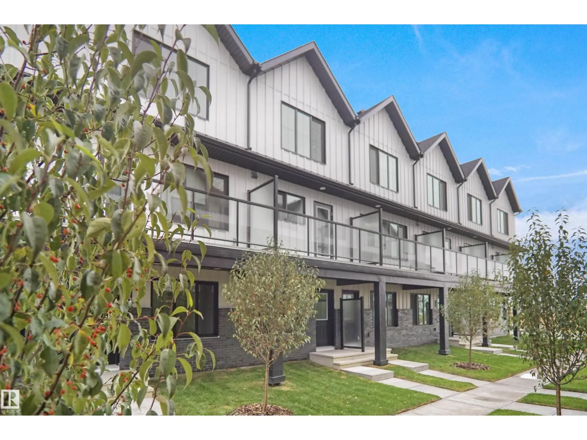 #6 29 Airport RD NW - Image 1