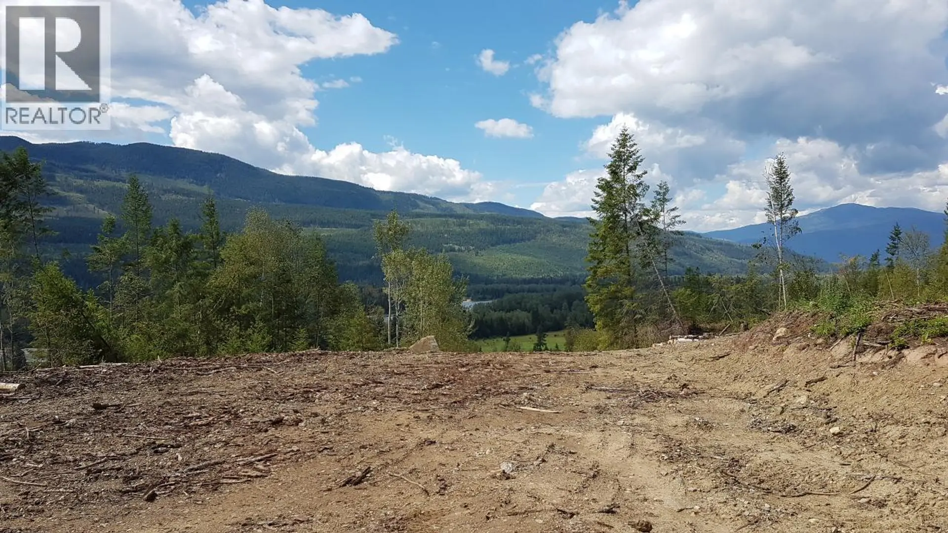 Property at 1525 YELLOWHEAD HIGHWAY, Clearwater, BC