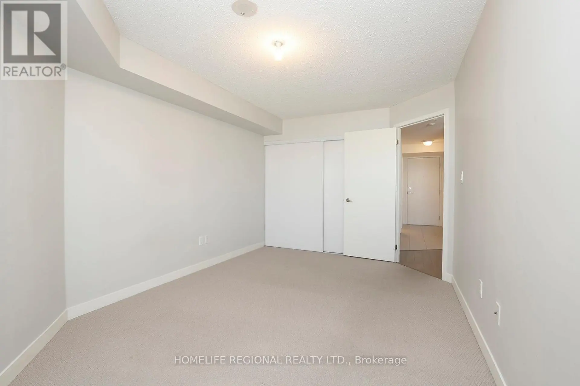 #1015 816 LANSDOWNE AVENUE - Image 12