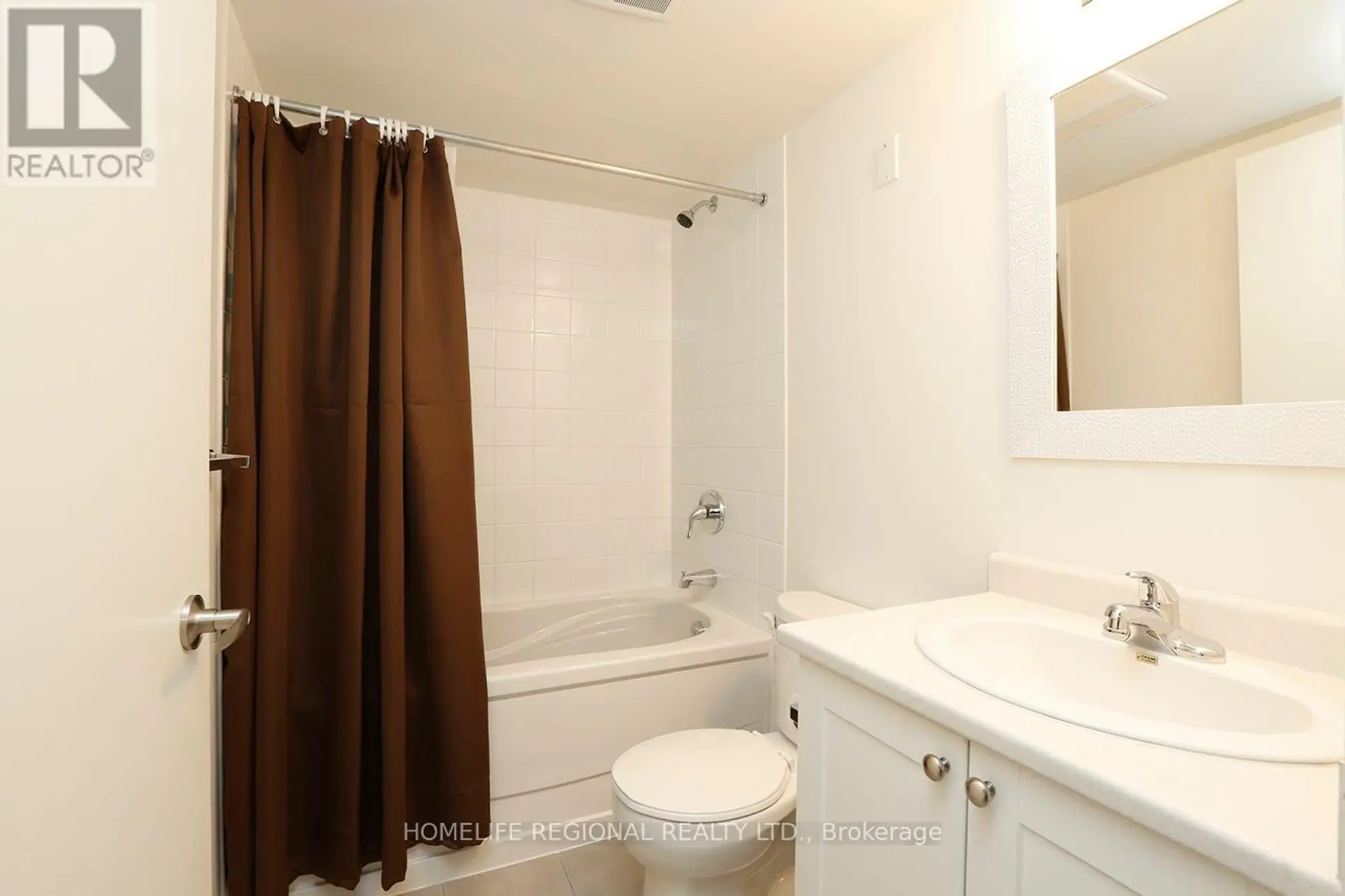 #1015 816 LANSDOWNE AVENUE - Image 13