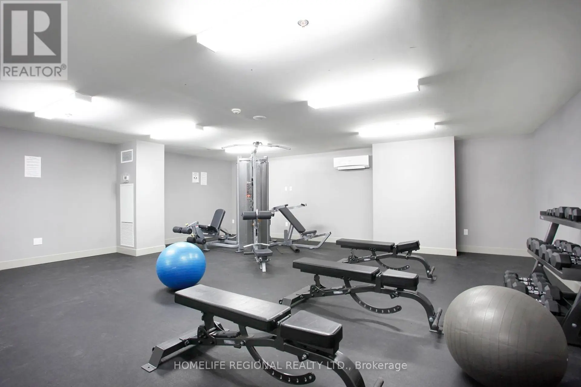 #1015 816 LANSDOWNE AVENUE - Image 17