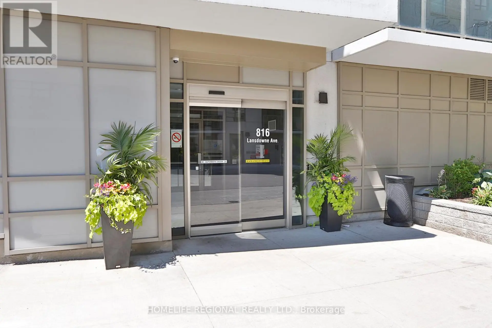 #1015 816 LANSDOWNE AVENUE - Image 3