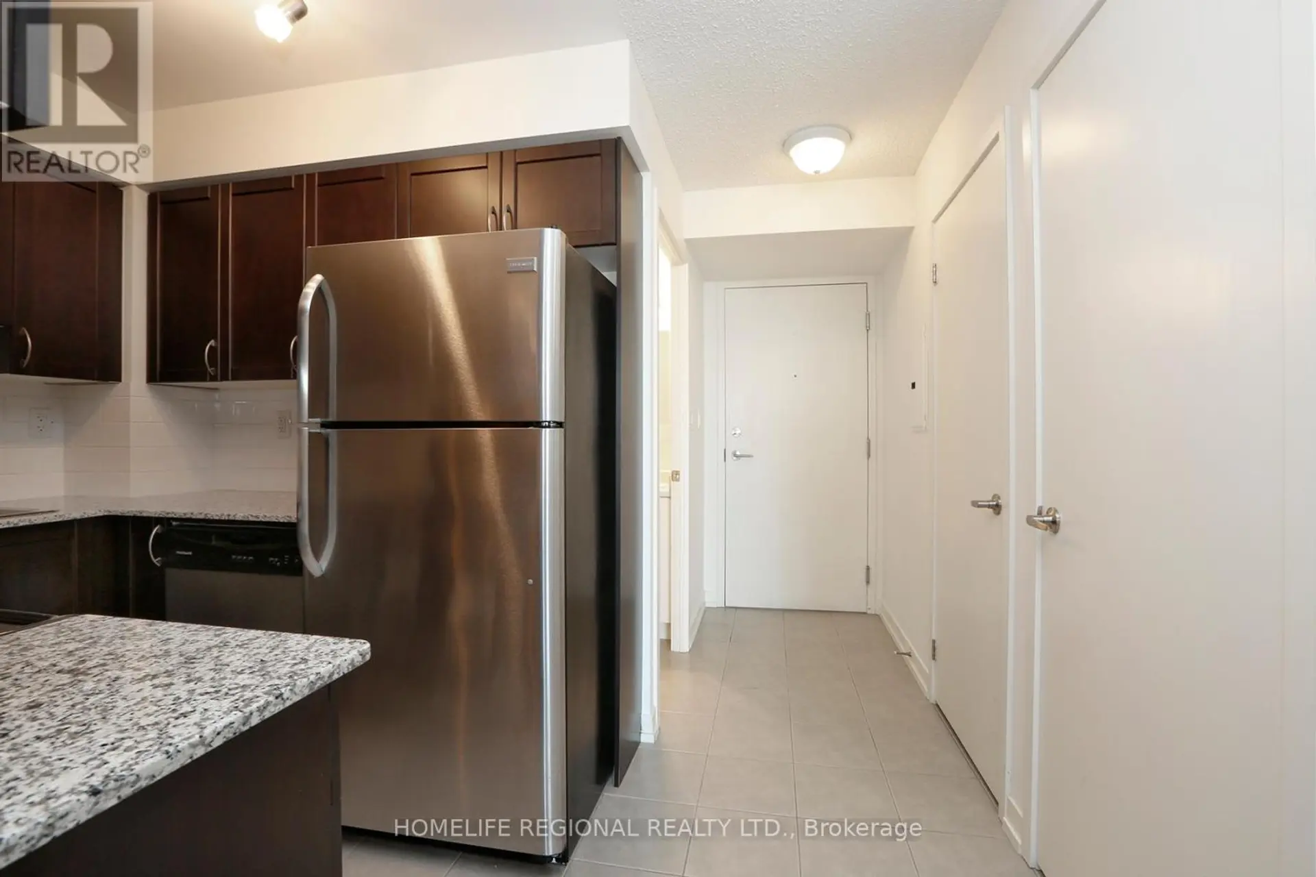 #1015 816 LANSDOWNE AVENUE - Image 5