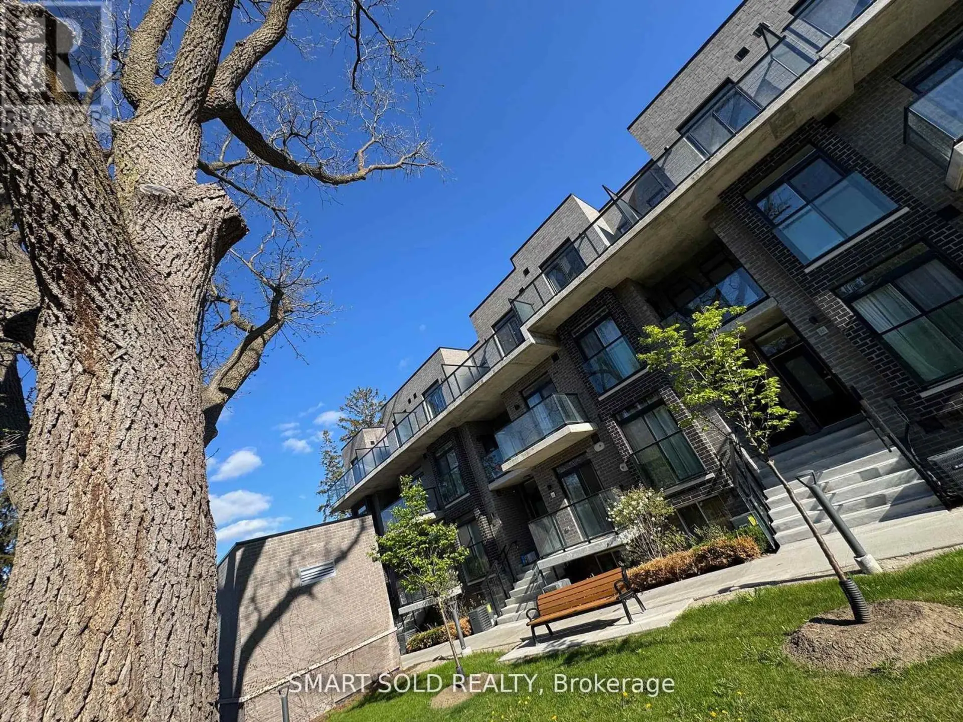#24 51 WINLOCK PARK - Image 6